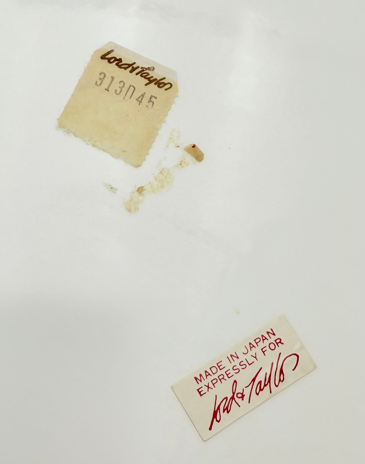 LORD & TAYLOR JAPAN PINK FLORAL RELIEF PLATTER – LARGE 17.75” SERVING TRAY – MID CENTURY JAPANESE CERAMIC – RAISED WHITE ROSES – 1950S DECOR