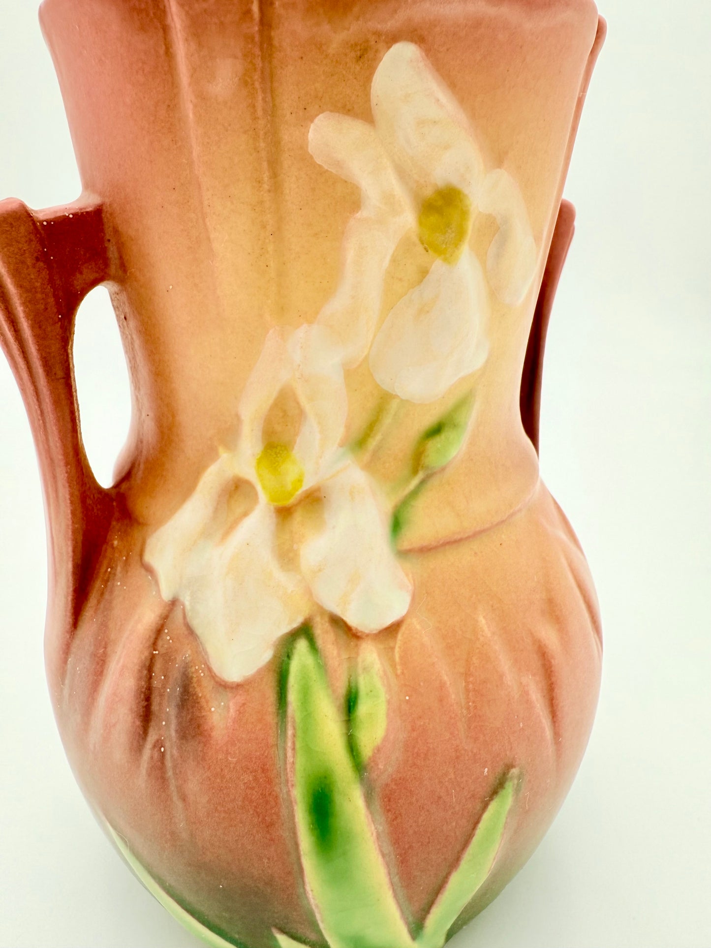 ROSEVILLE POTTERY WHITE ROSE VASE – PINK MATTE ART POTTERY, 1940s