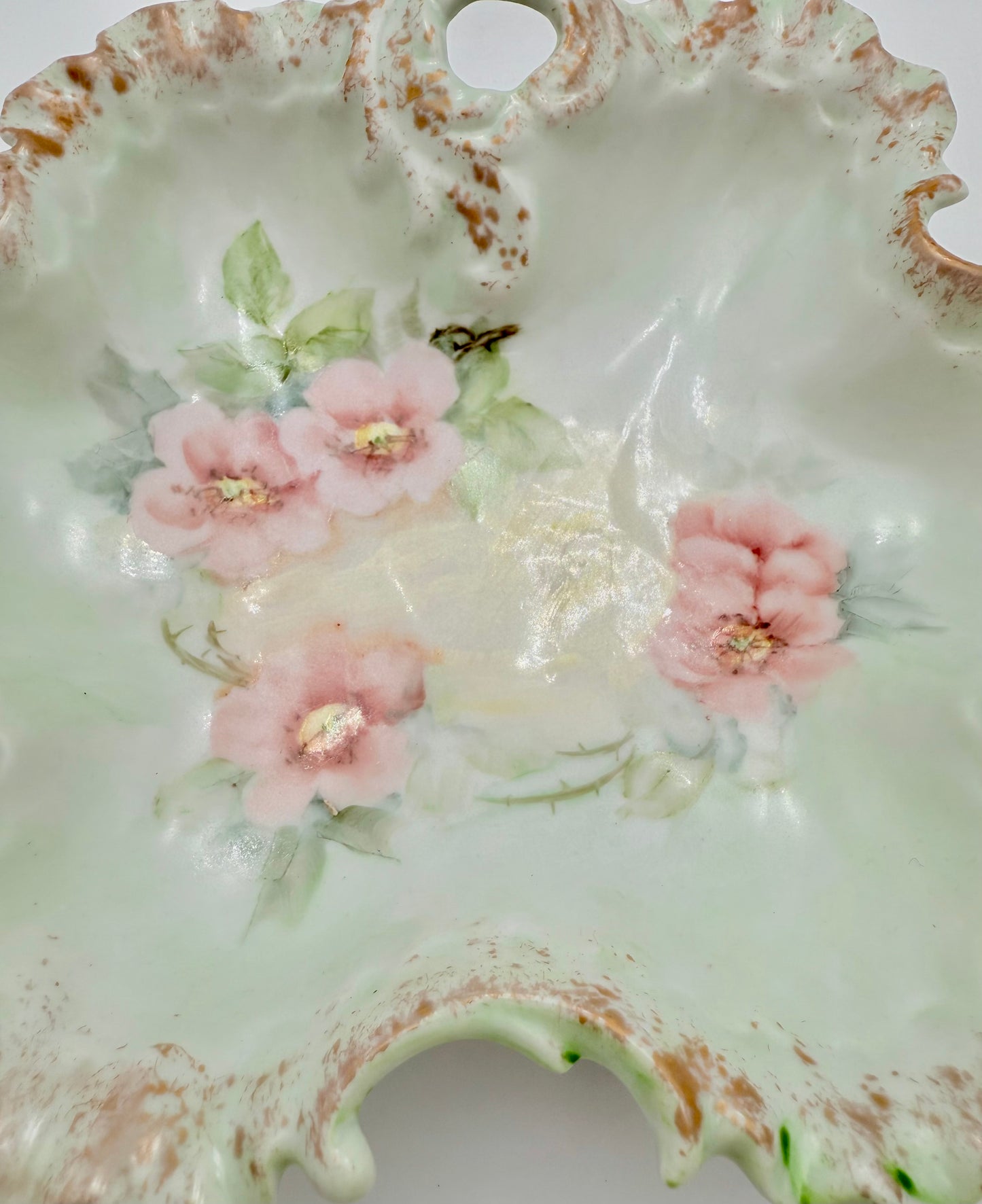 ANTIQUE ROSENTHAL MONBIJOU GERMANY LATTICE LEAF NUT/CANDY DISH, CIRCA 1899