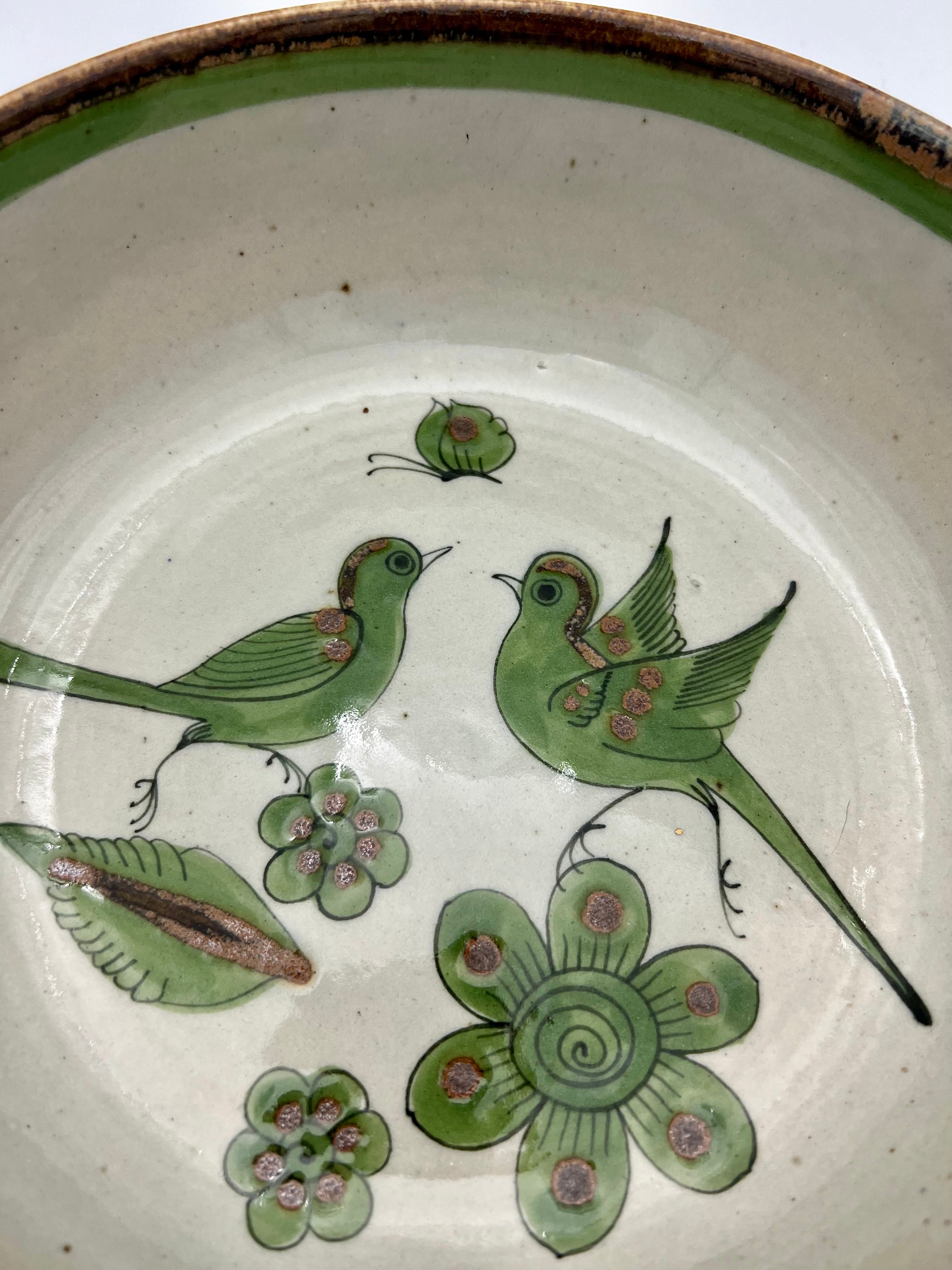 VINTAGE TONALÁ POTTERY BOWL IN THE STYLE OF KEN EDWARDS – HAND-PAINTED GREEN BIRDS AND FLOWERS – JALISCO, MEXICO