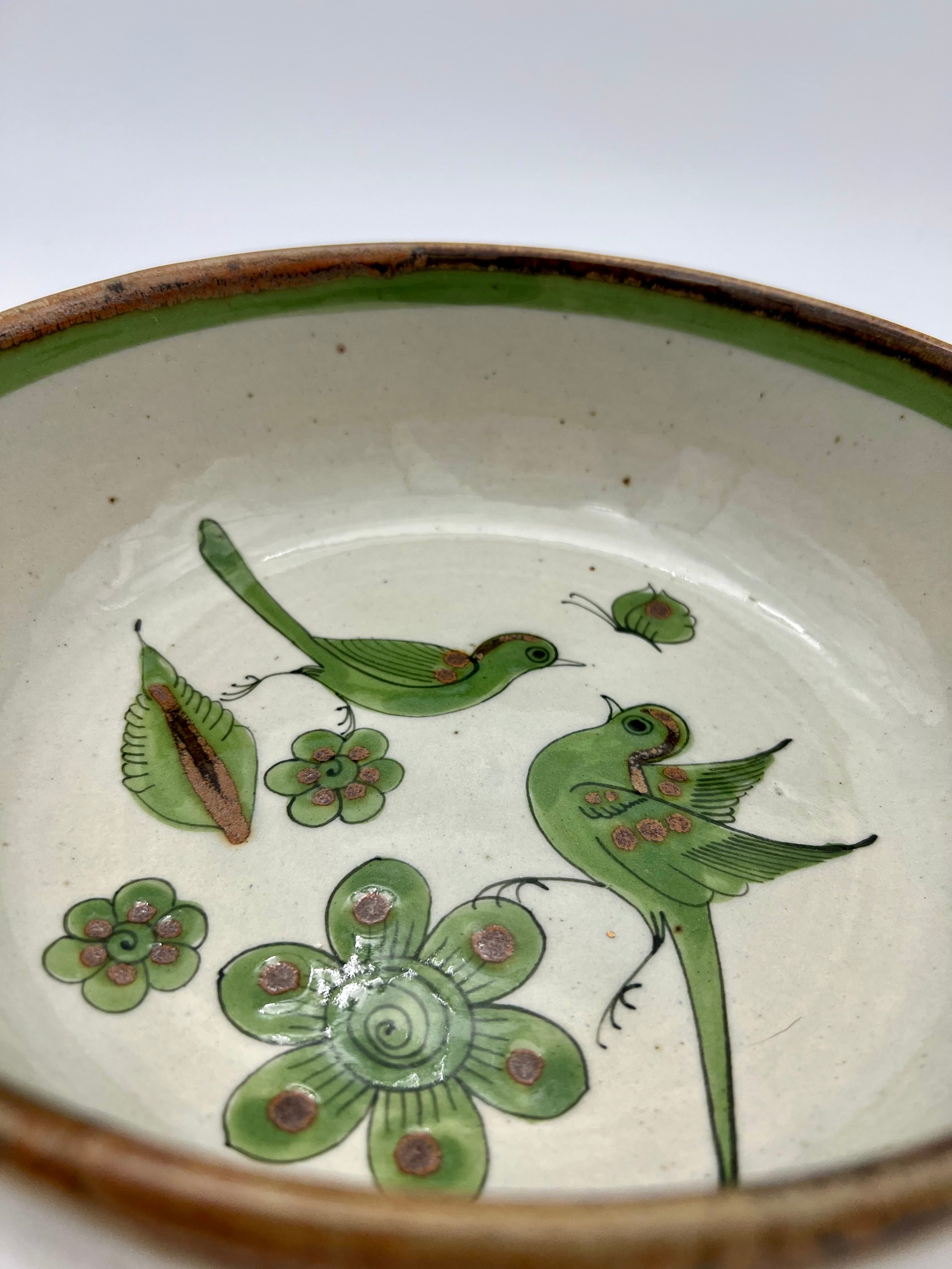 VINTAGE TONALÁ POTTERY BOWL IN THE STYLE OF KEN EDWARDS – HAND-PAINTED GREEN BIRDS AND FLOWERS – JALISCO, MEXICO