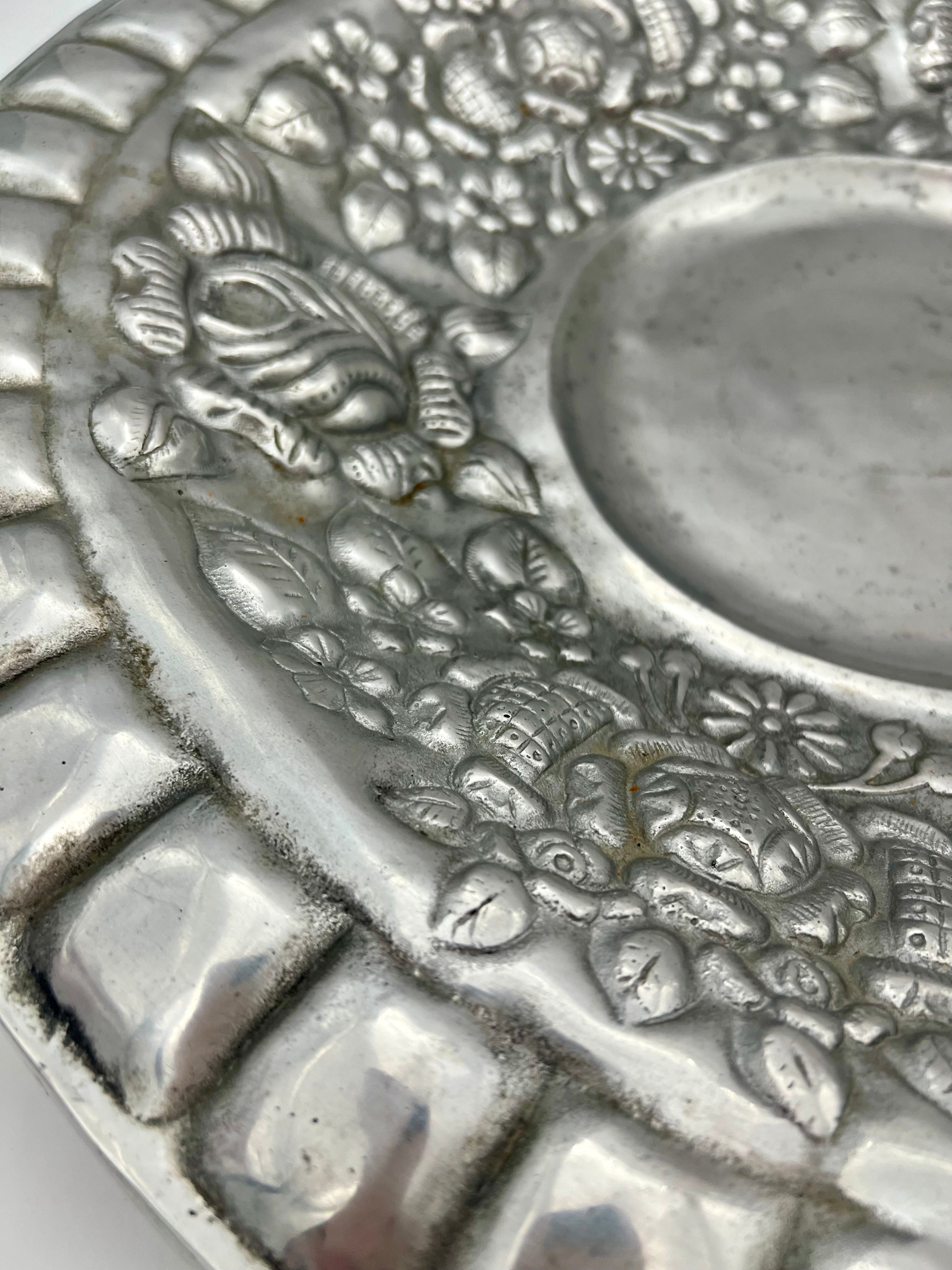 VINTAGE 1950s HAND-EMBOSSED PEWTER TRAY