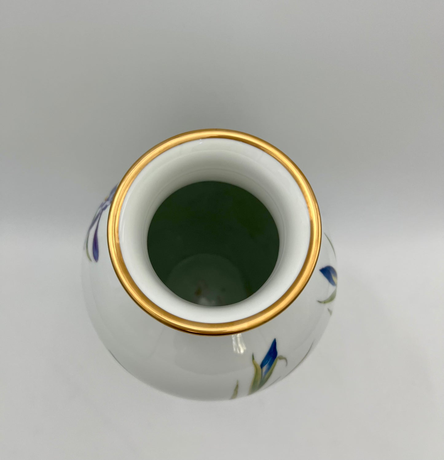 FRANKLIN PORCELAIN "THE MEADOWLAND BIRD VASE" LIMITED EDITION, CIRCA 1980