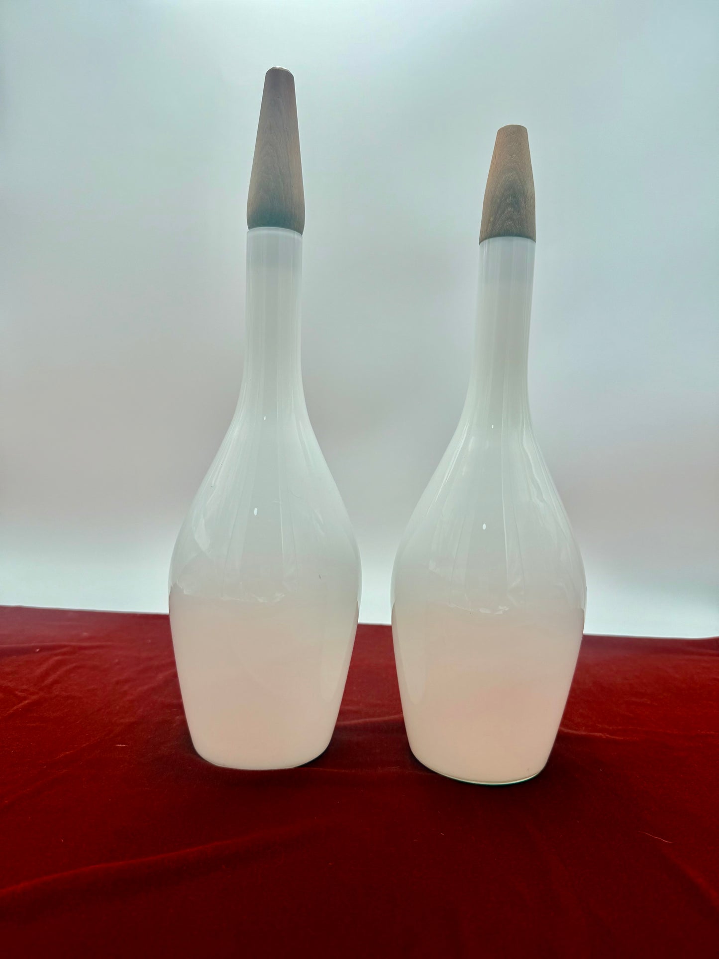 RAYMOR MODERN IN THE TRADITION OF GOOD TASTE OPAL WHITE DANISH GLASS WINE DECANTER