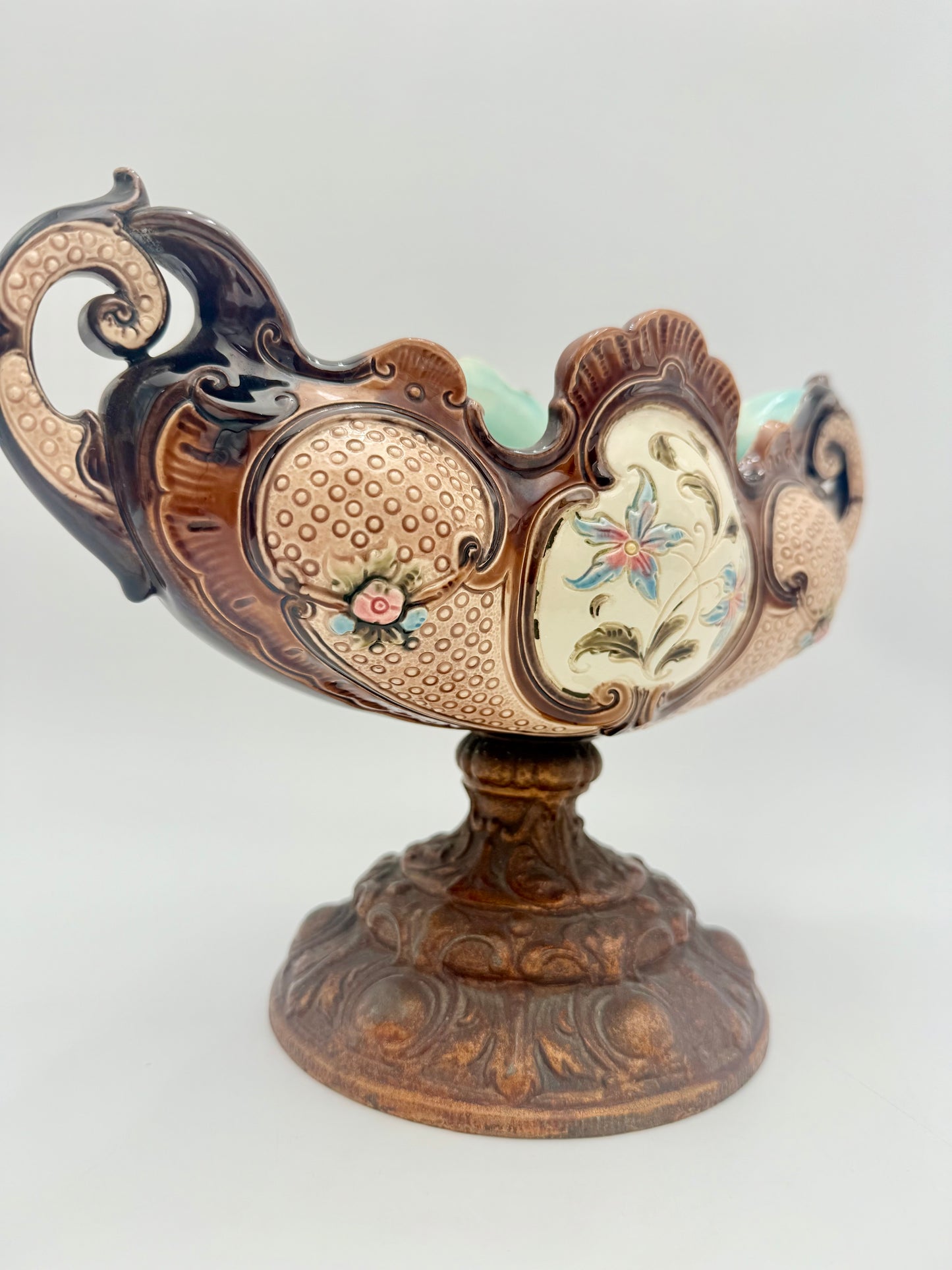 ANTIQUE FRENCH MAJOLICA JARDINIERE CENTERPIECE, LATE 1800s