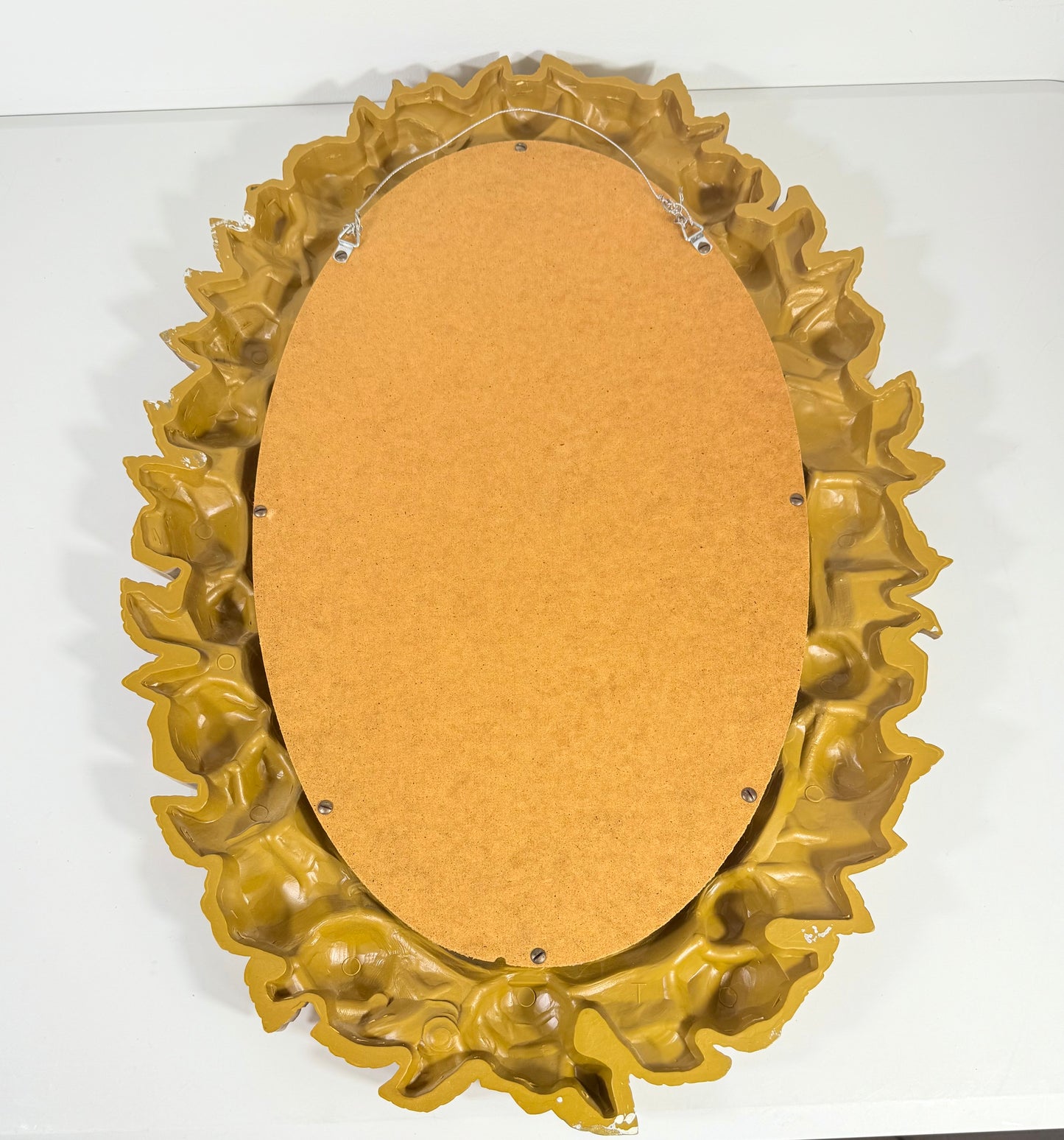 VINTAGE 1970s ORNATE ROSE OVAL MIRROR