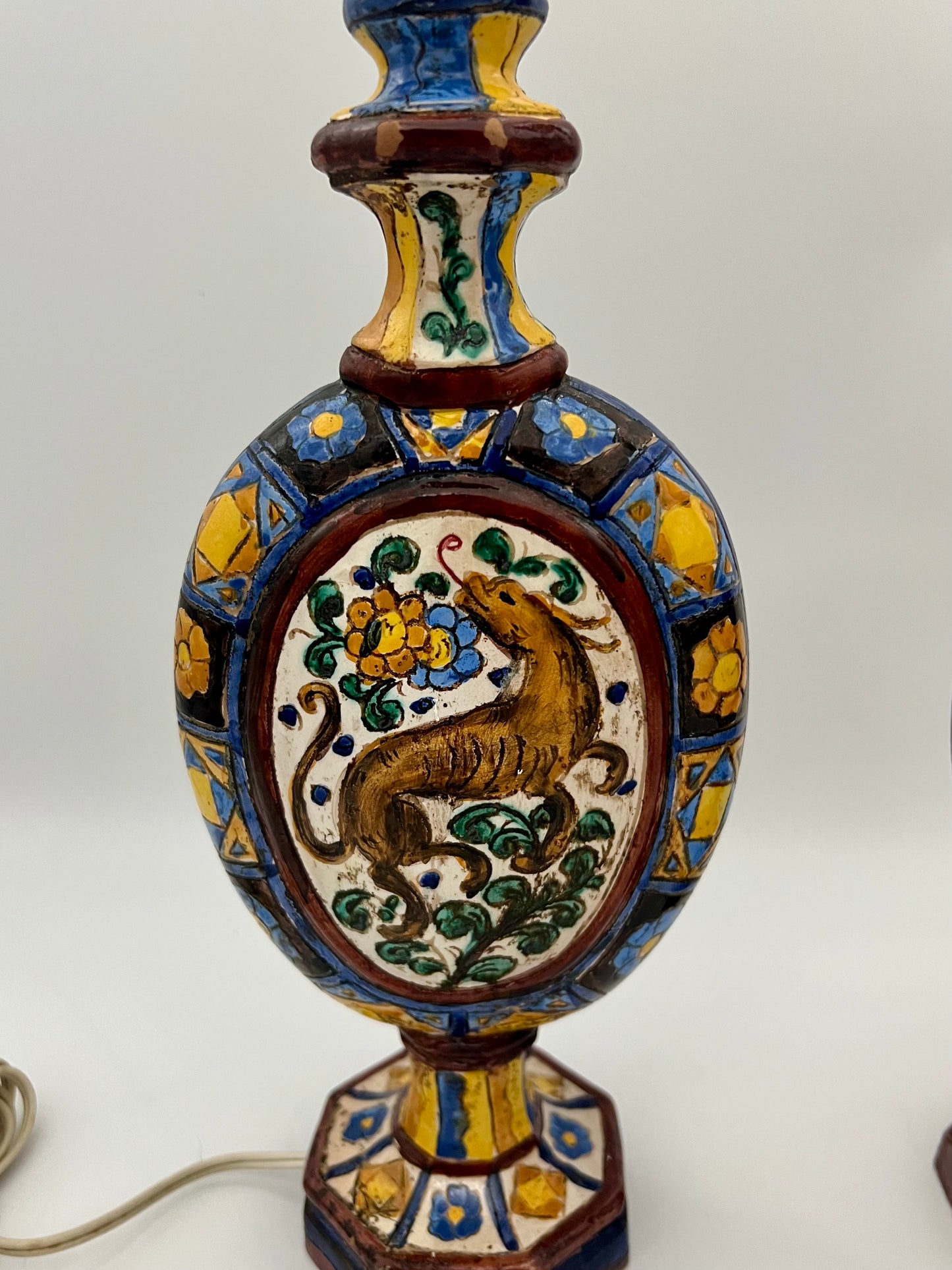 PAIR OF ANTIQUE ITALIAN MAJOLICA CERAMIC TABLE LAMPS