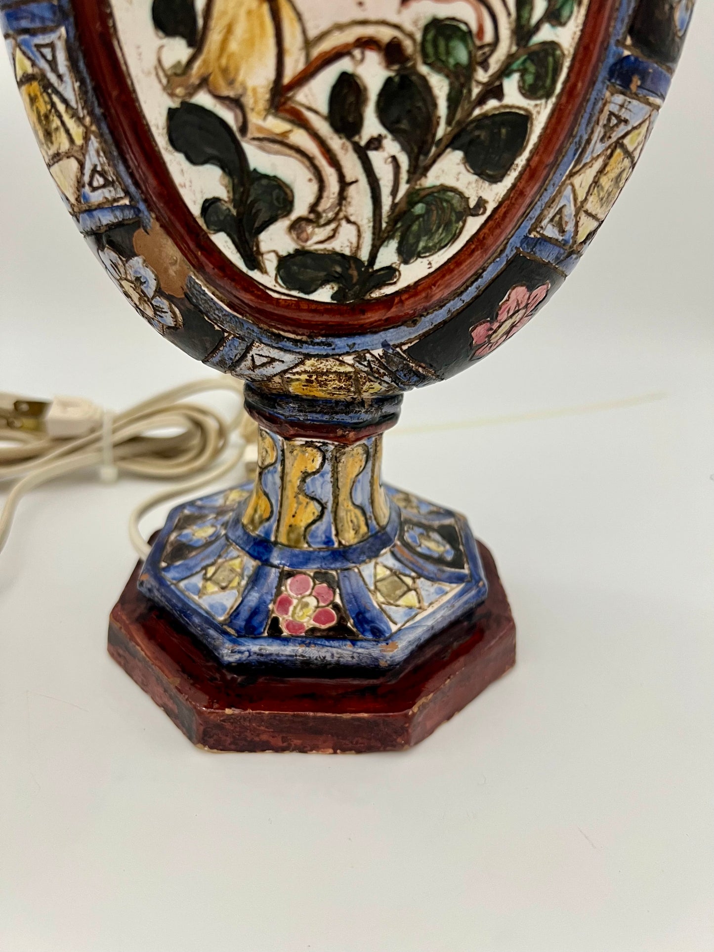 PAIR OF ANTIQUE ITALIAN MAJOLICA CERAMIC TABLE LAMPS