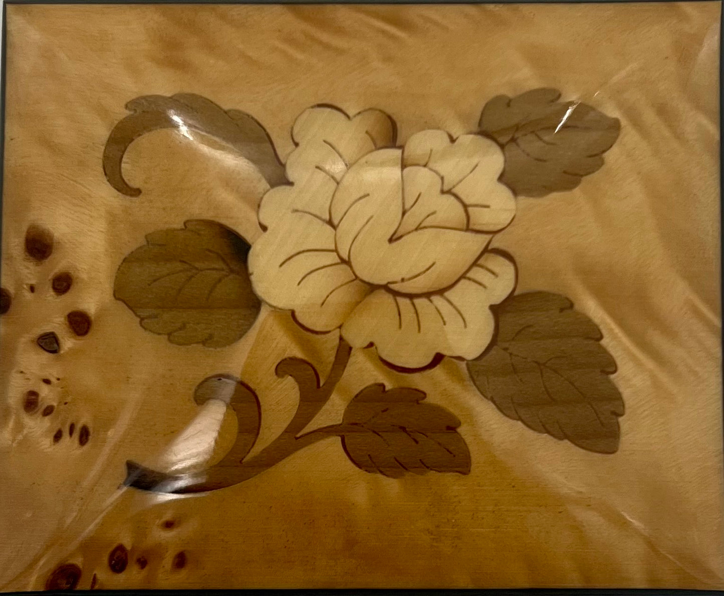 VINTAGE ITALIAN BURLWOOD INLAID FLOWER JEWELRY BOX