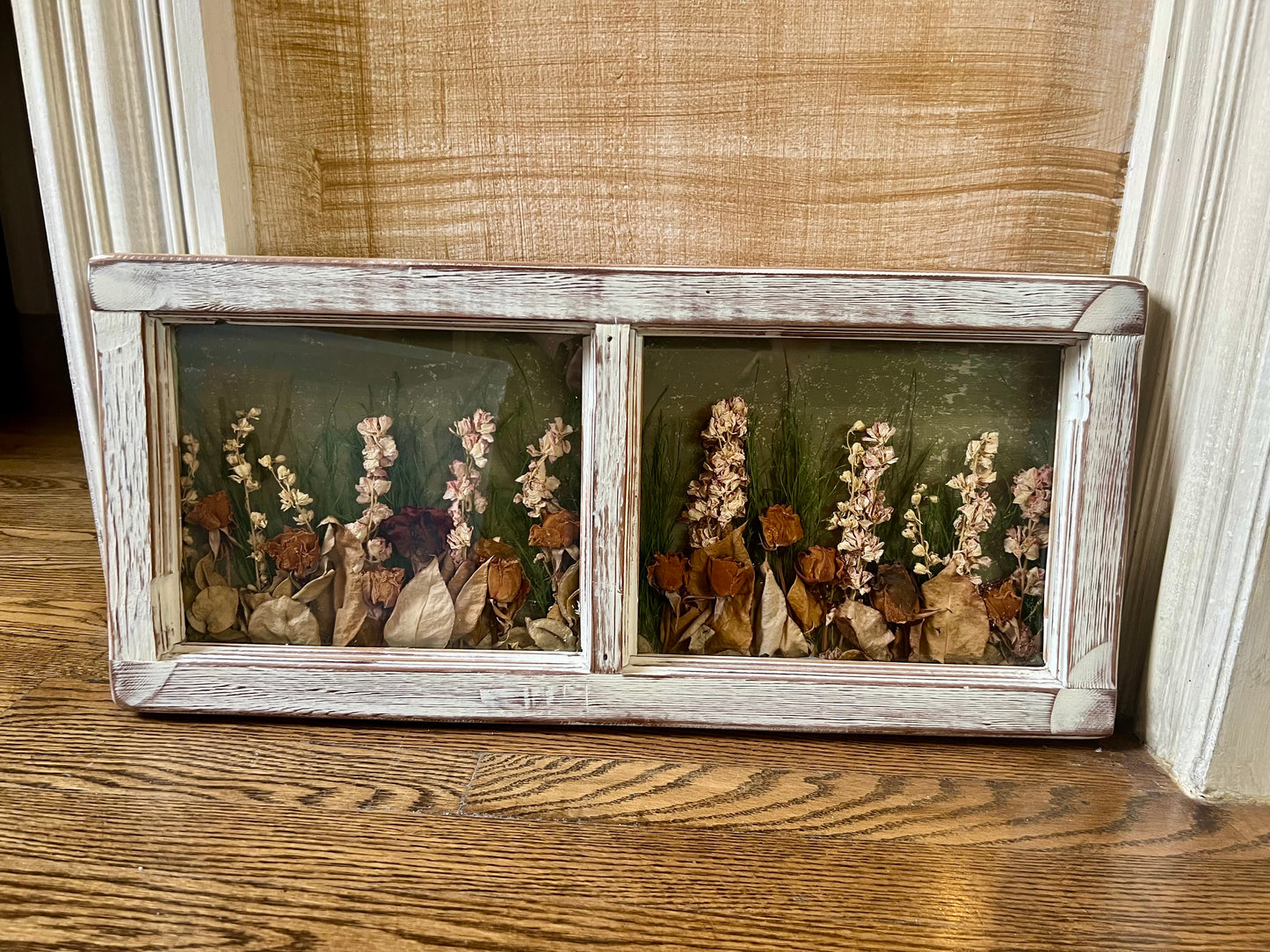 BOHO DRIED FLORAL DOUBLE PANE WALL HANGING