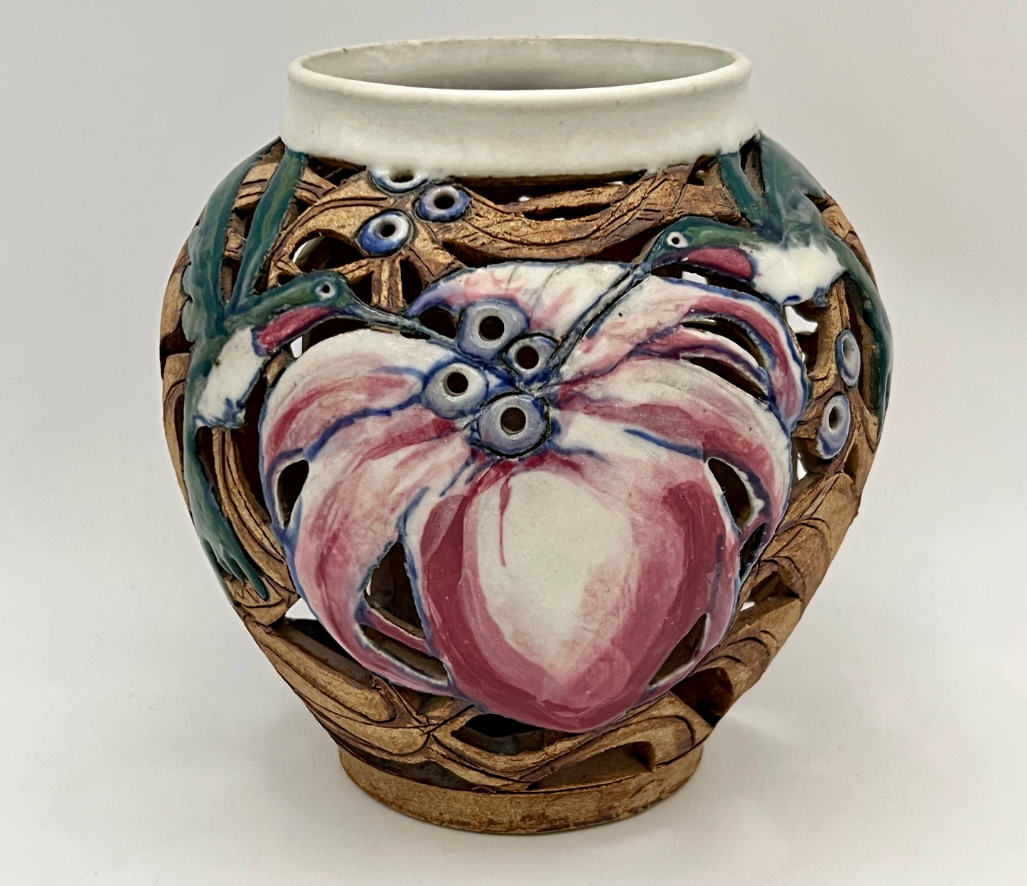 VINTAGE ARTIST SIGNED HUMMINGBIRD VASE/CANDLE LANTERN
