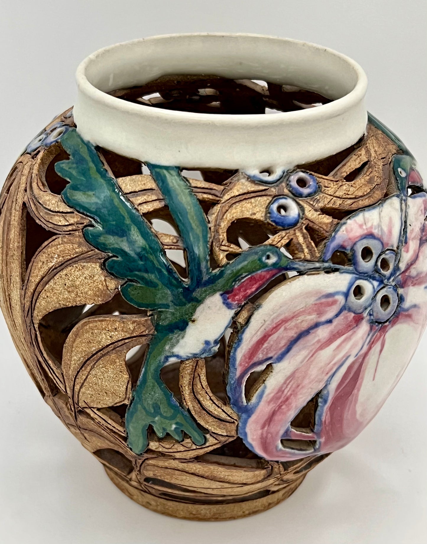 VINTAGE ARTIST SIGNED HUMMINGBIRD VASE/CANDLE LANTERN