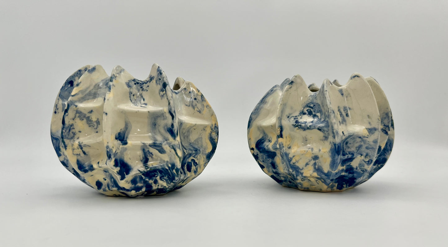 PAIR OF VINTAGE ABSTRACT BLUE AND WHITE CERAMIC PLANTERS/CANDLE HOLDERS
