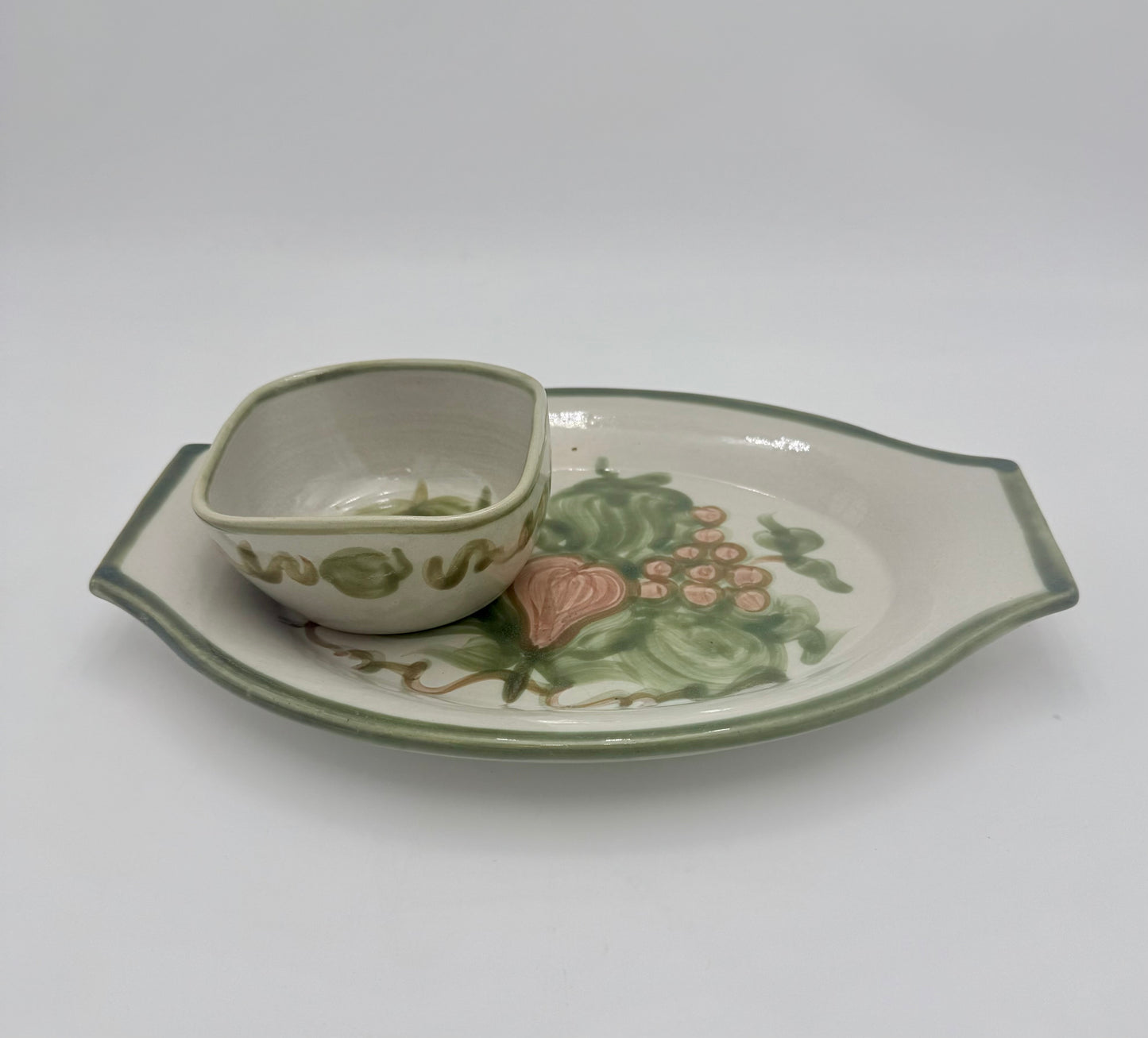 1950s VINTAGE JOHN B. TAYLOR HARVEST PATTERN CERAMIC PLATTER AND DIP BOWL