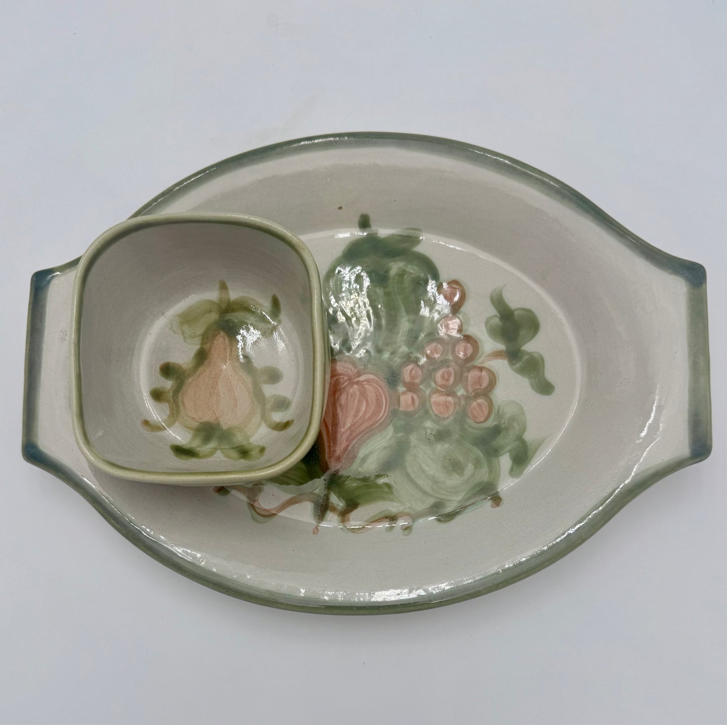 1950s VINTAGE JOHN B. TAYLOR HARVEST PATTERN CERAMIC PLATTER AND DIP BOWL