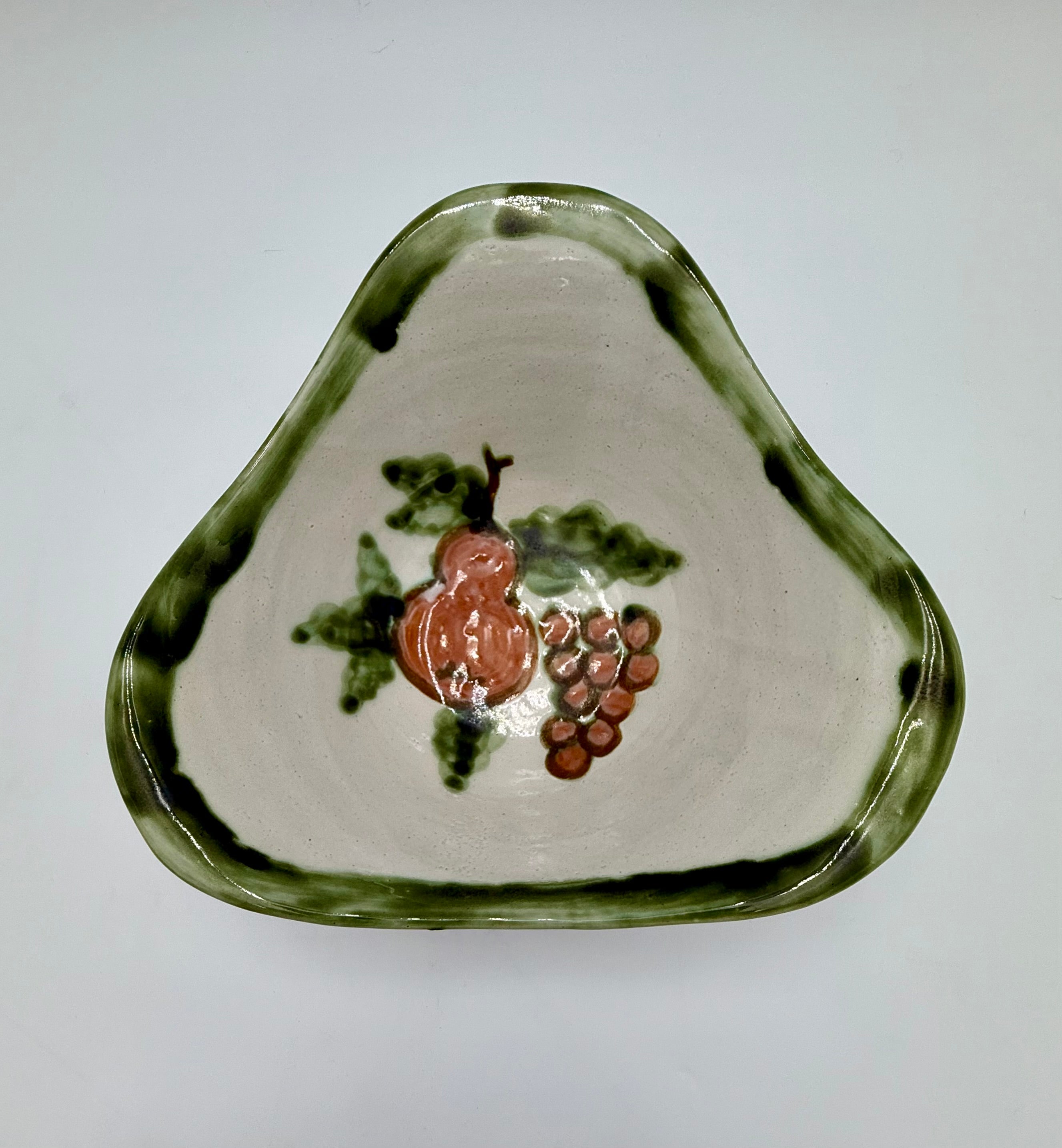 VINTAGE JOHN B. TAYLOR HAND PAINTED FRUIT BOWL • Mid Century USA Pottery • 1950s Tri-Lobed Studio Bowl