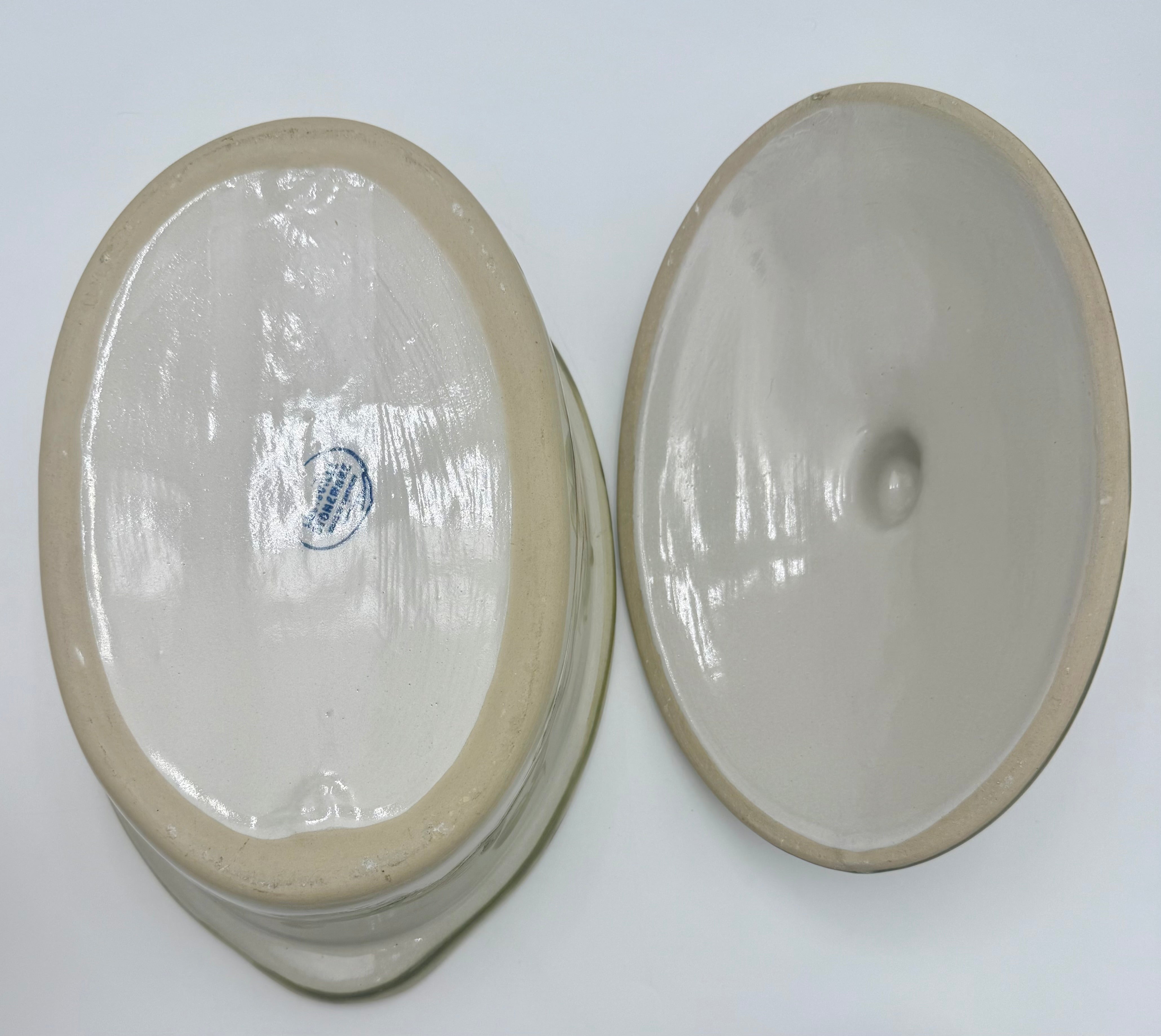 VINTAGE LOUISVILLE STONEWARE 13″ X 8″ X 6″ OVAL CASSEROLE DISH – MADE IN USA – EXCELLENT CONDITION