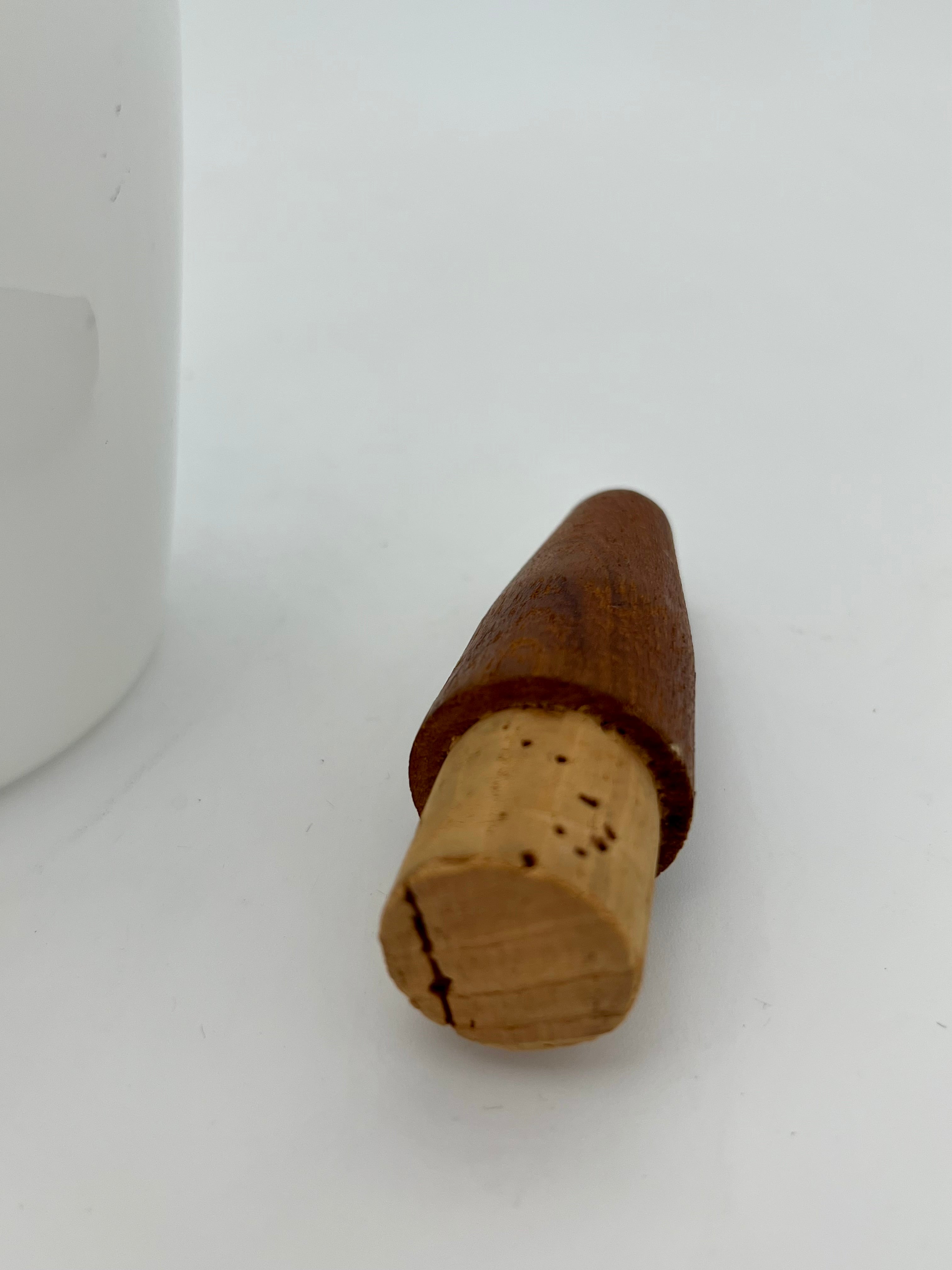MID-CENTURY MODERN RAYMOR WHITE GLASS DECANTER WITH WOODEN STOPPER