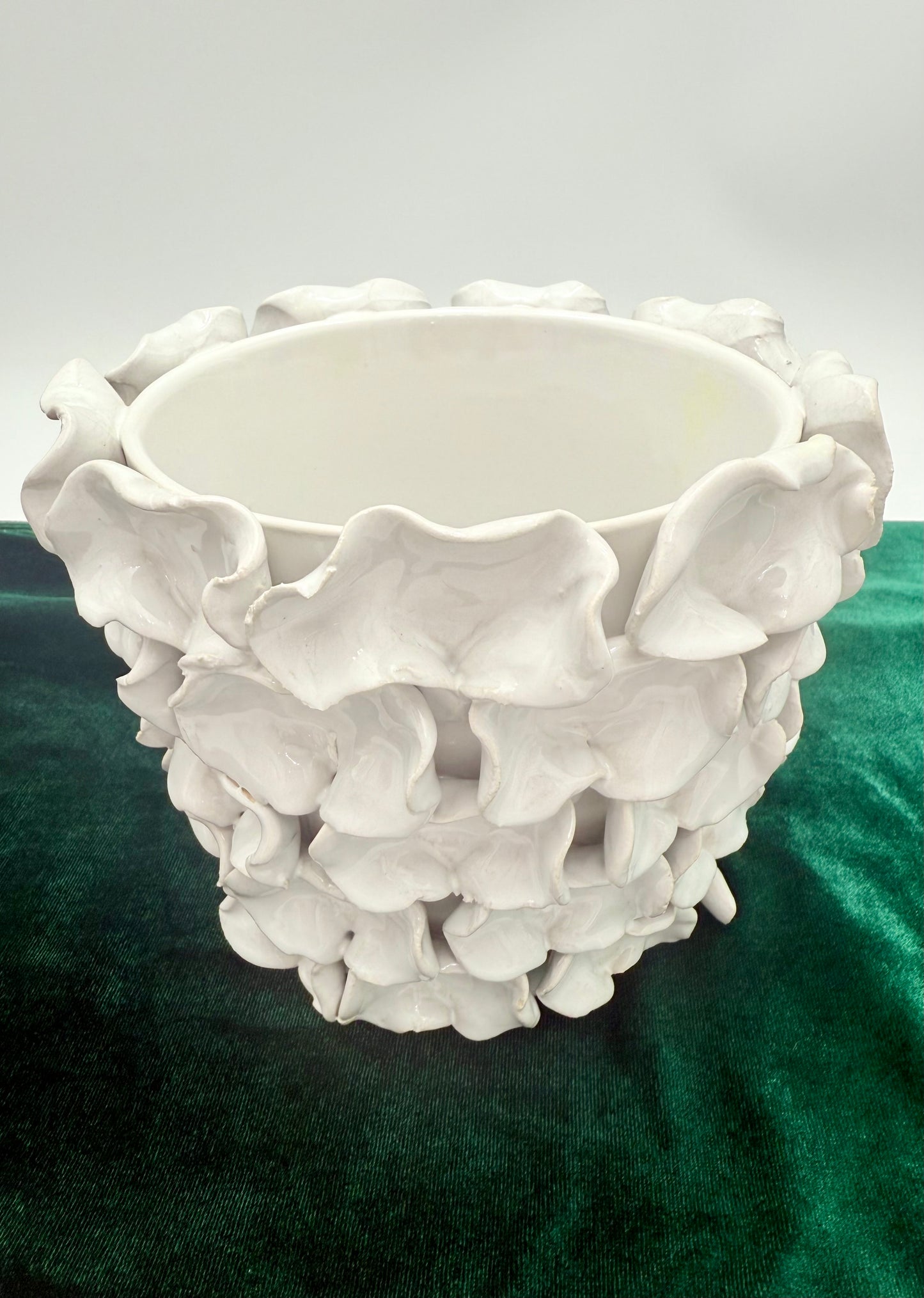 BRIGHT WHITE MANDY CERAMIC PETAL PLANTER POT