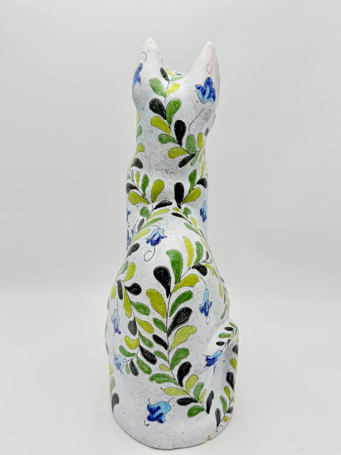 TALL 1960s ITALIAN HAND PAINTED AND GLAZED CAT SCULPTURE