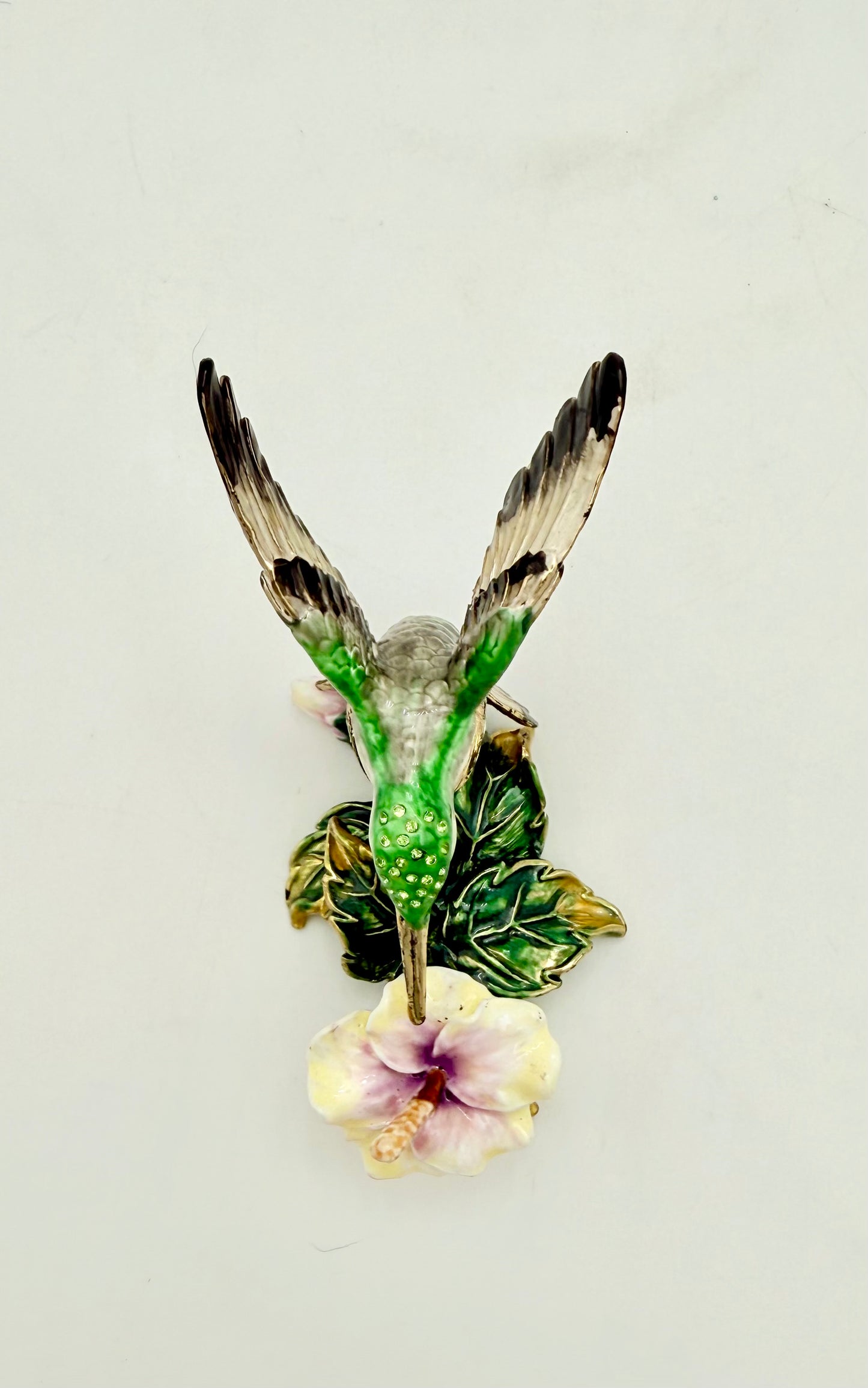 VINTAGE GREEN HUMMINGBIRD WITH CRYSTALS JEWELRY/TRINKET BOX
