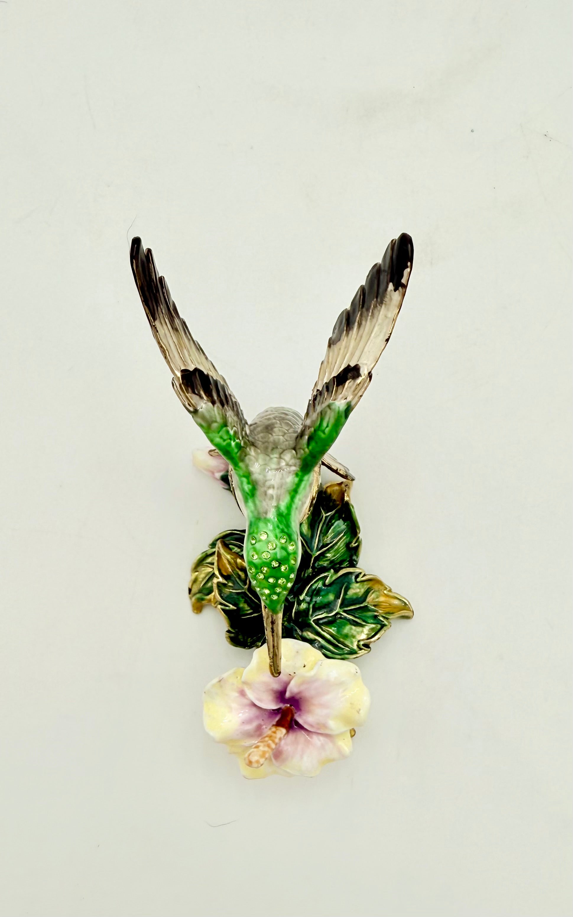 VINTAGE GREEN HUMMINGBIRD WITH CRYSTALS JEWELRY/TRINKET BOX
