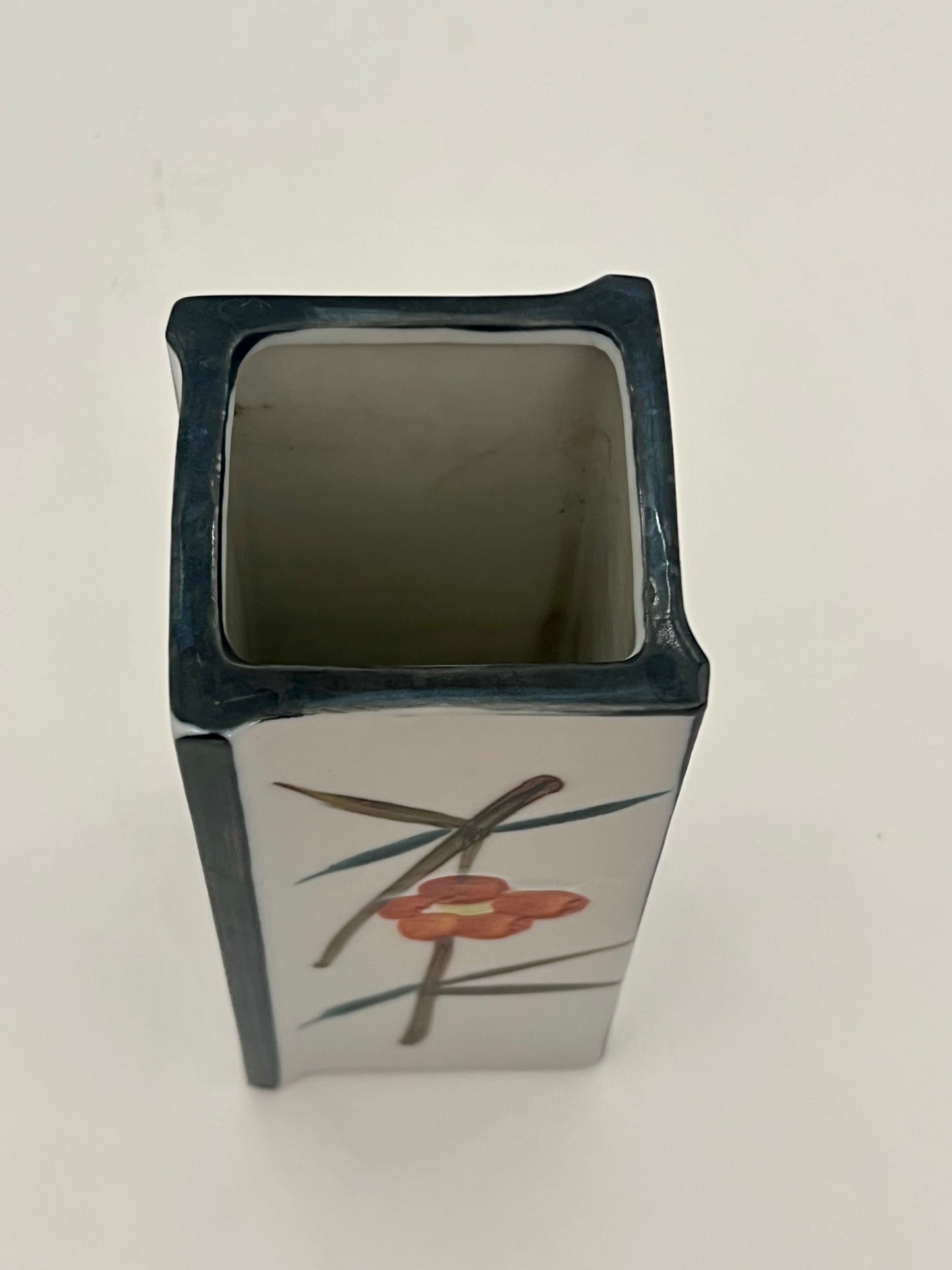 VINTAGE JAPANESE TOYO BAMBOO FLOWERS VASE