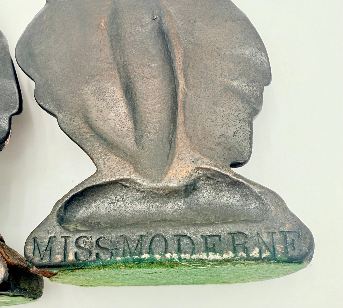 ANTIQUE "MISS MODERNE" ART DECO BRONZE BOOKENDS, CIRCA 1929