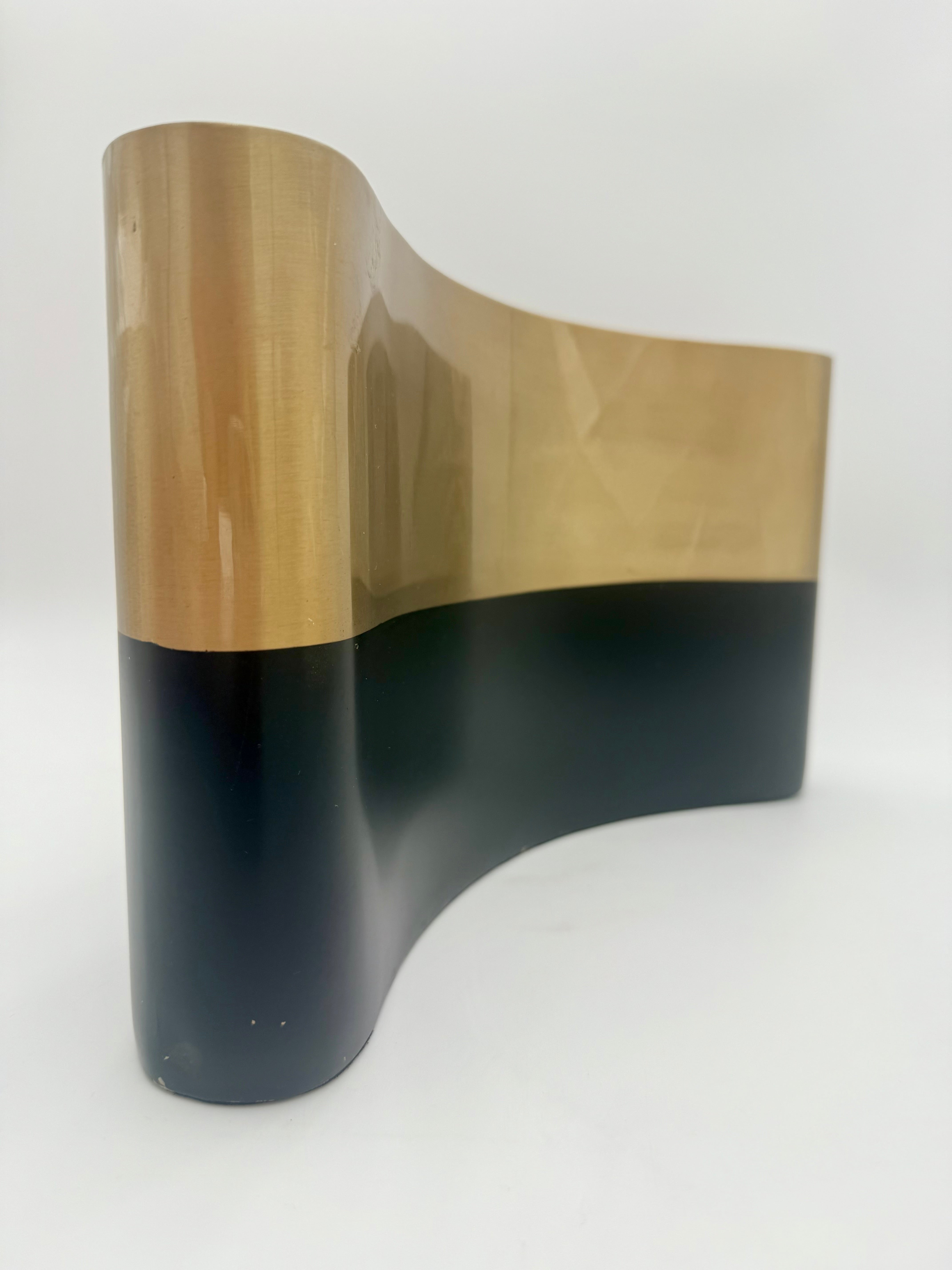 VINTAGE SCULPTURAL BRASS AND BLACK METAL CACHEPOT | HOLLYWOOD REGENCY DECOR | OVAL STATEMENT PLANTER | 1970s 1980s