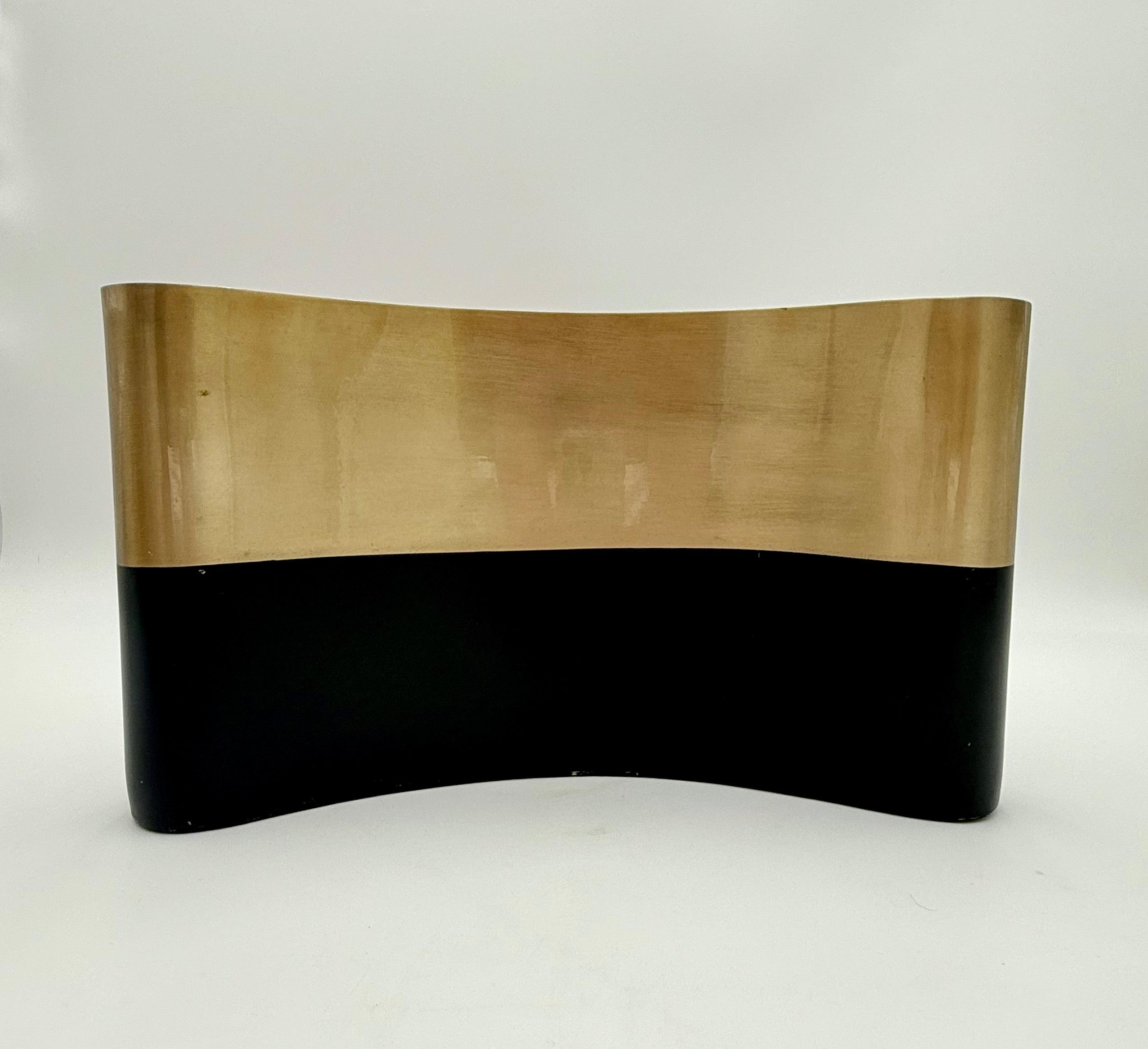 VINTAGE SCULPTURAL BRASS AND BLACK METAL CACHEPOT | HOLLYWOOD REGENCY DECOR | OVAL STATEMENT PLANTER | 1970s 1980s