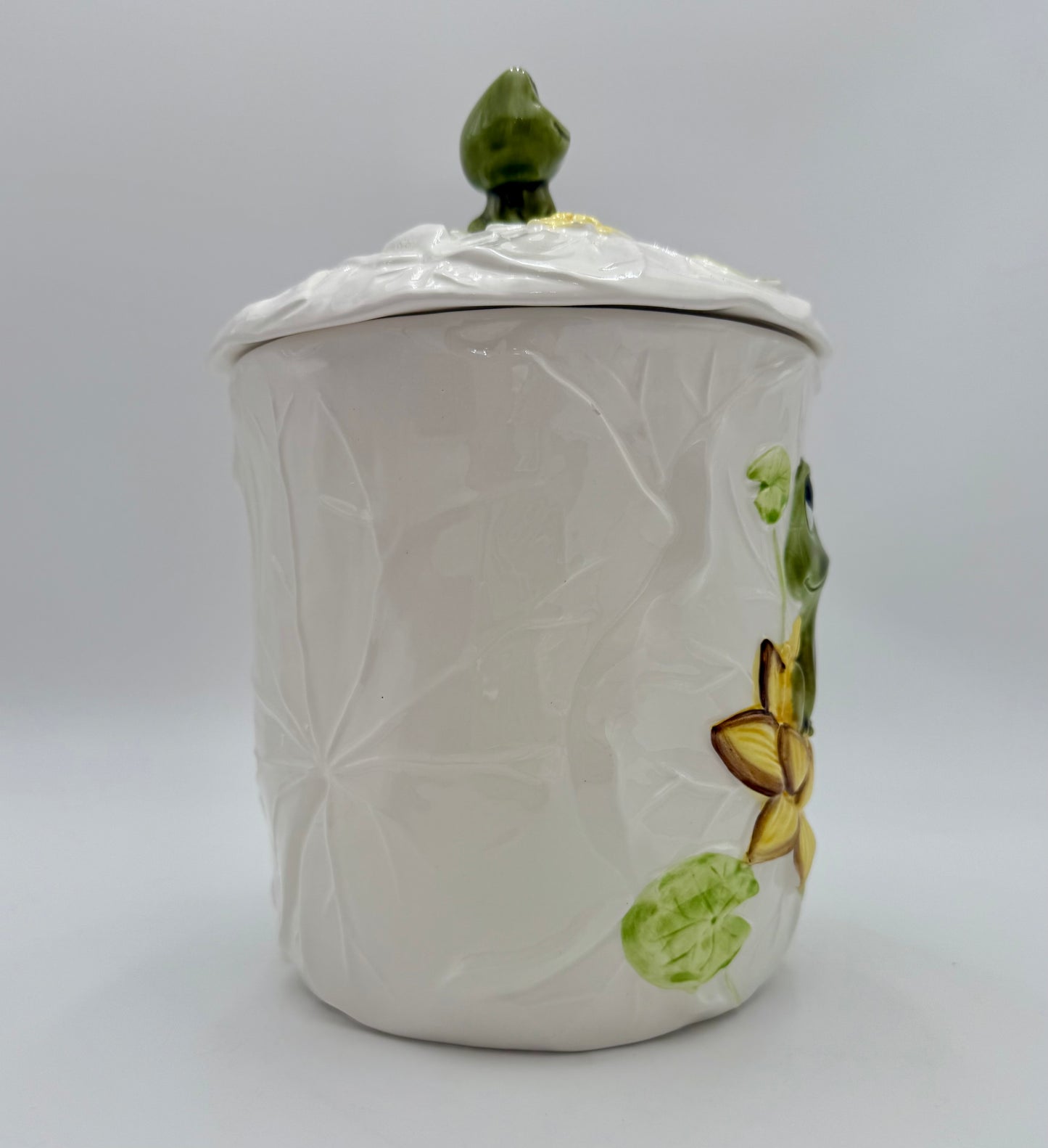 NEIL THE FROG COOKIE JAR — VINTAGE 1976 SEARS CERAMIC CANISTER — LILY PAD FROG KITCHEN DECOR