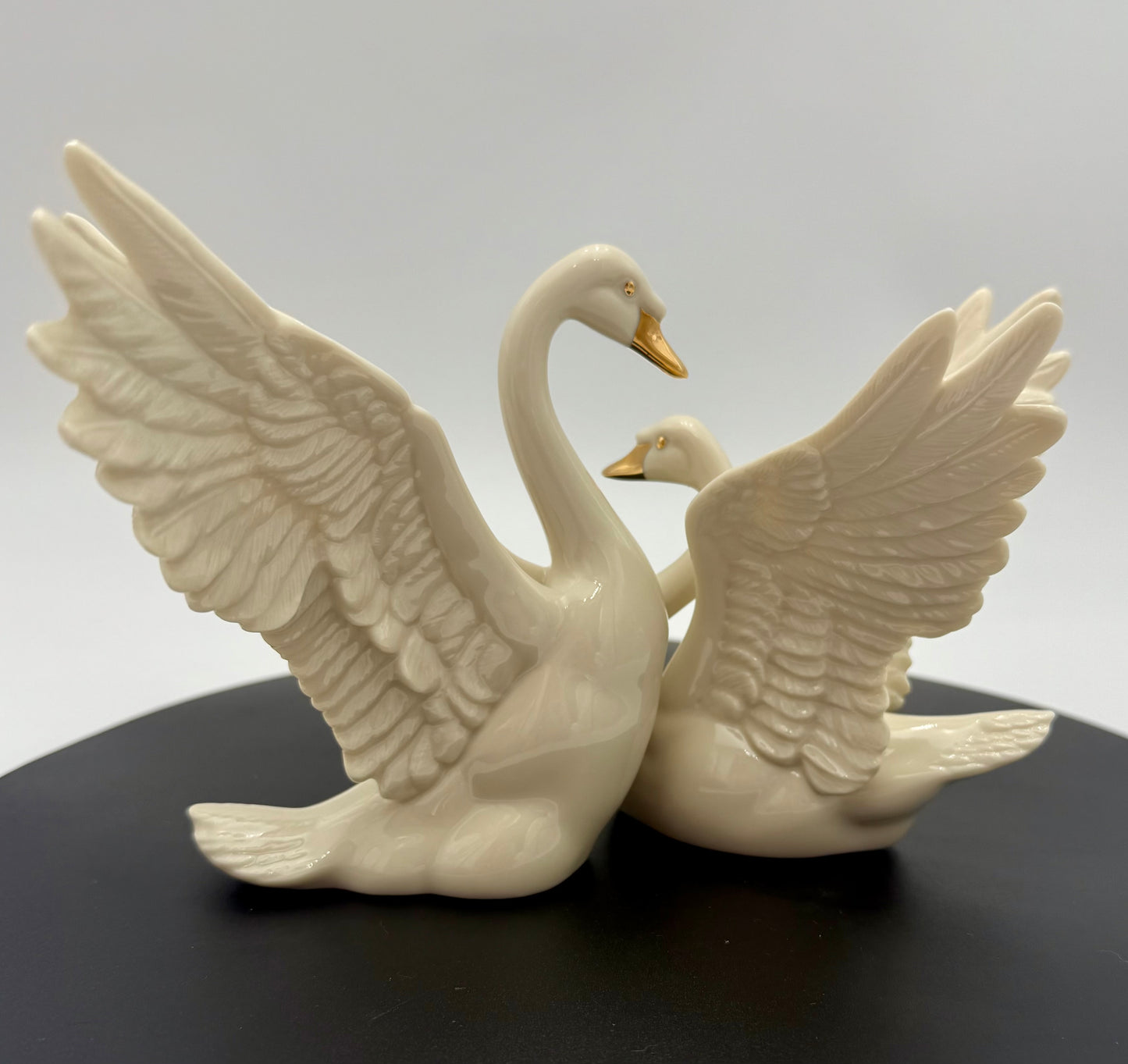 VINTAGE LENOX "DANCE OF THE SWANS" IVORY AND 24 K GOLD