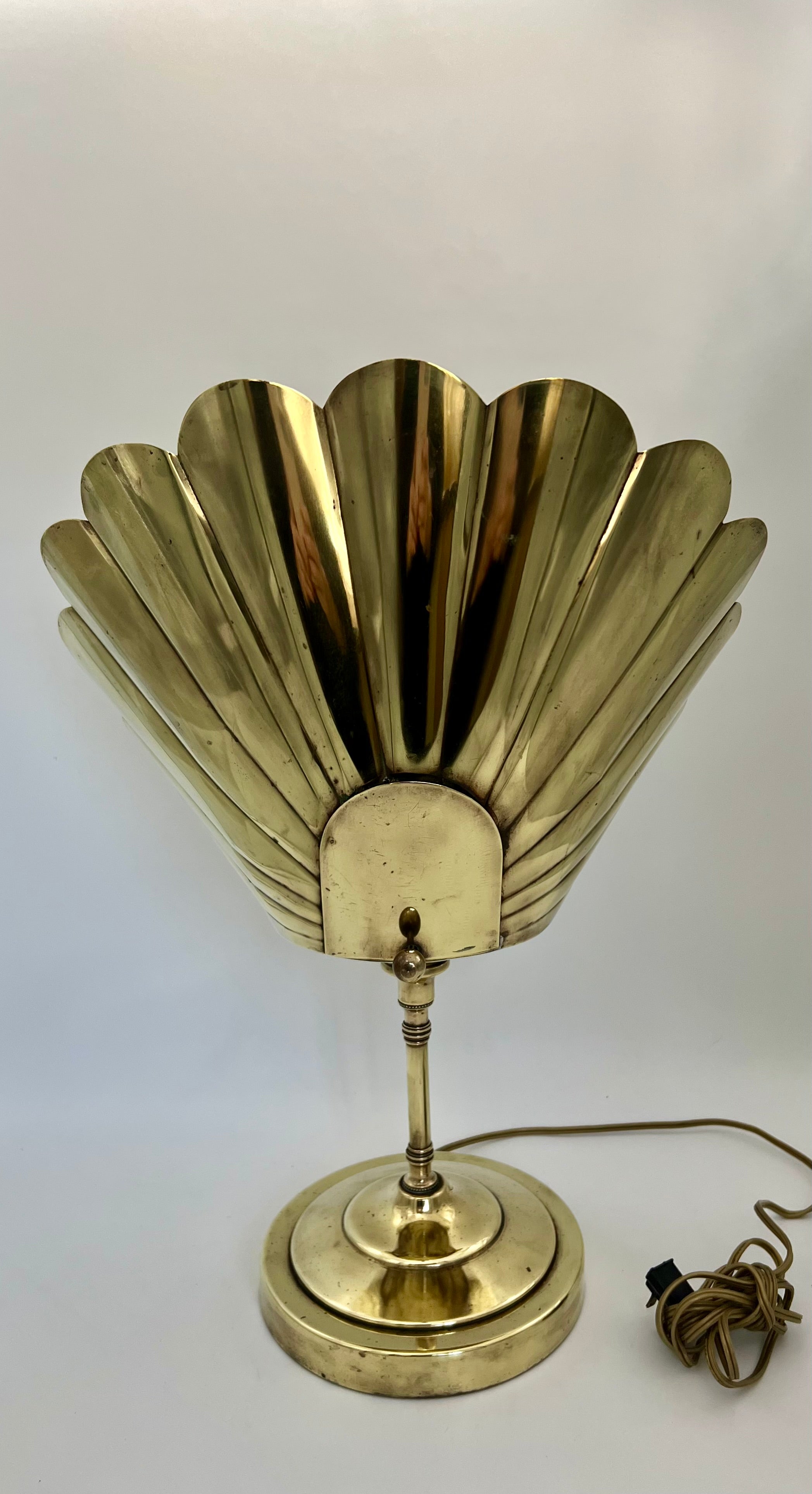 VINTAGE BRASS FAN REFLECTOR LAMP – HOLLYWOOD REGENCY GLAM