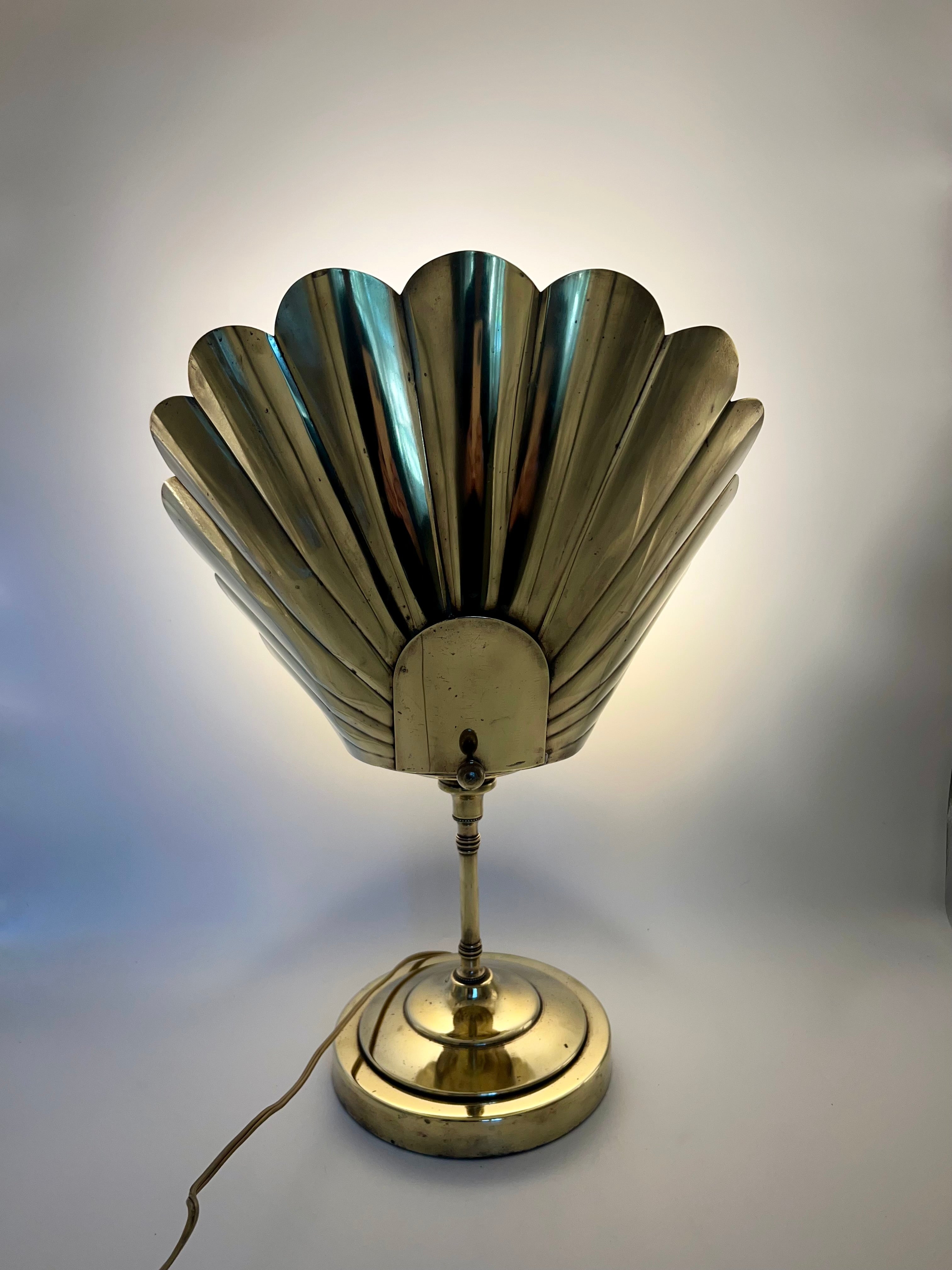VINTAGE BRASS FAN REFLECTOR LAMP – HOLLYWOOD REGENCY GLAM