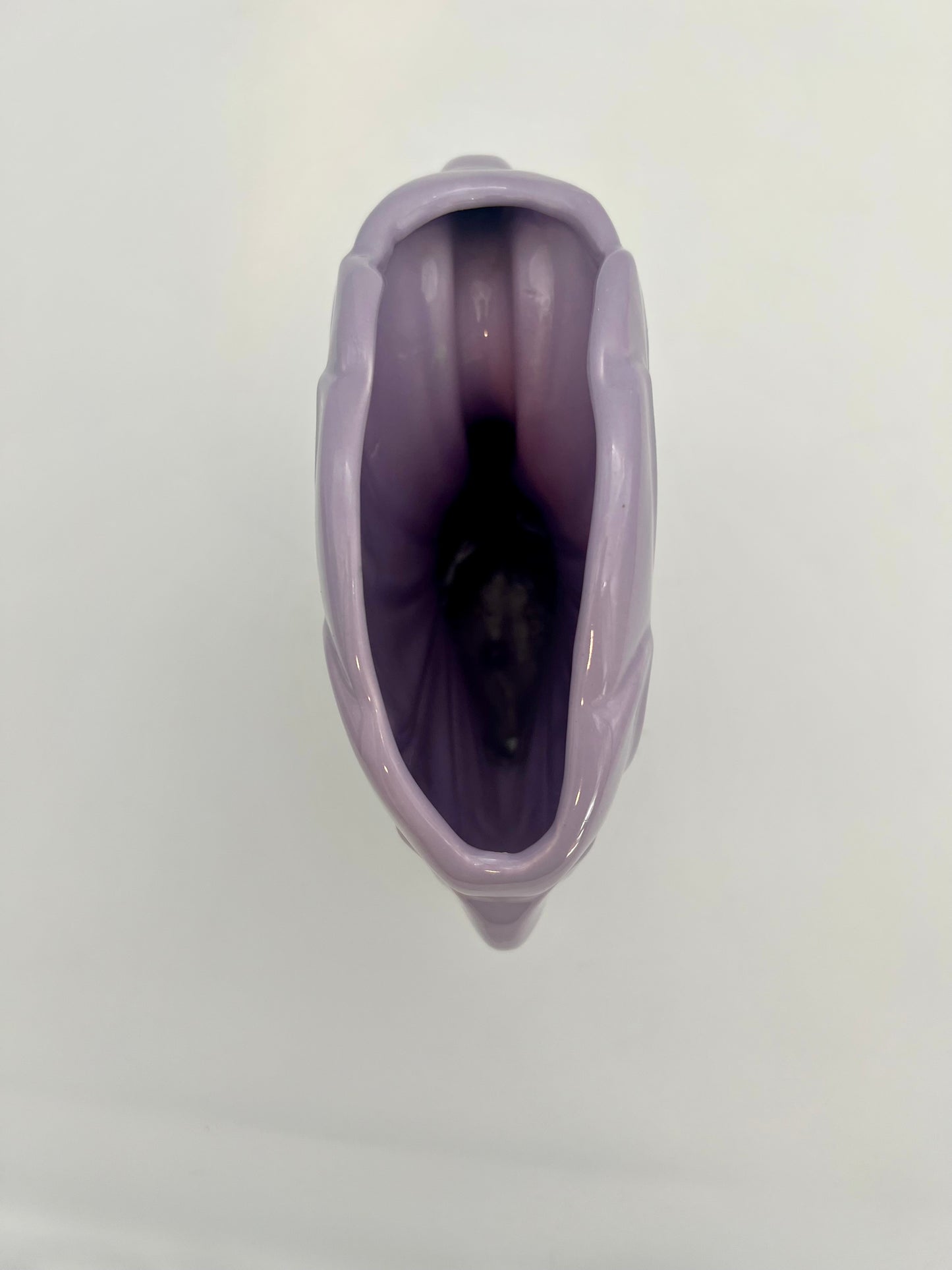 VINTAGE 1980s VOHANN OF CALIFORNIA LAVENDER SWAN VASE