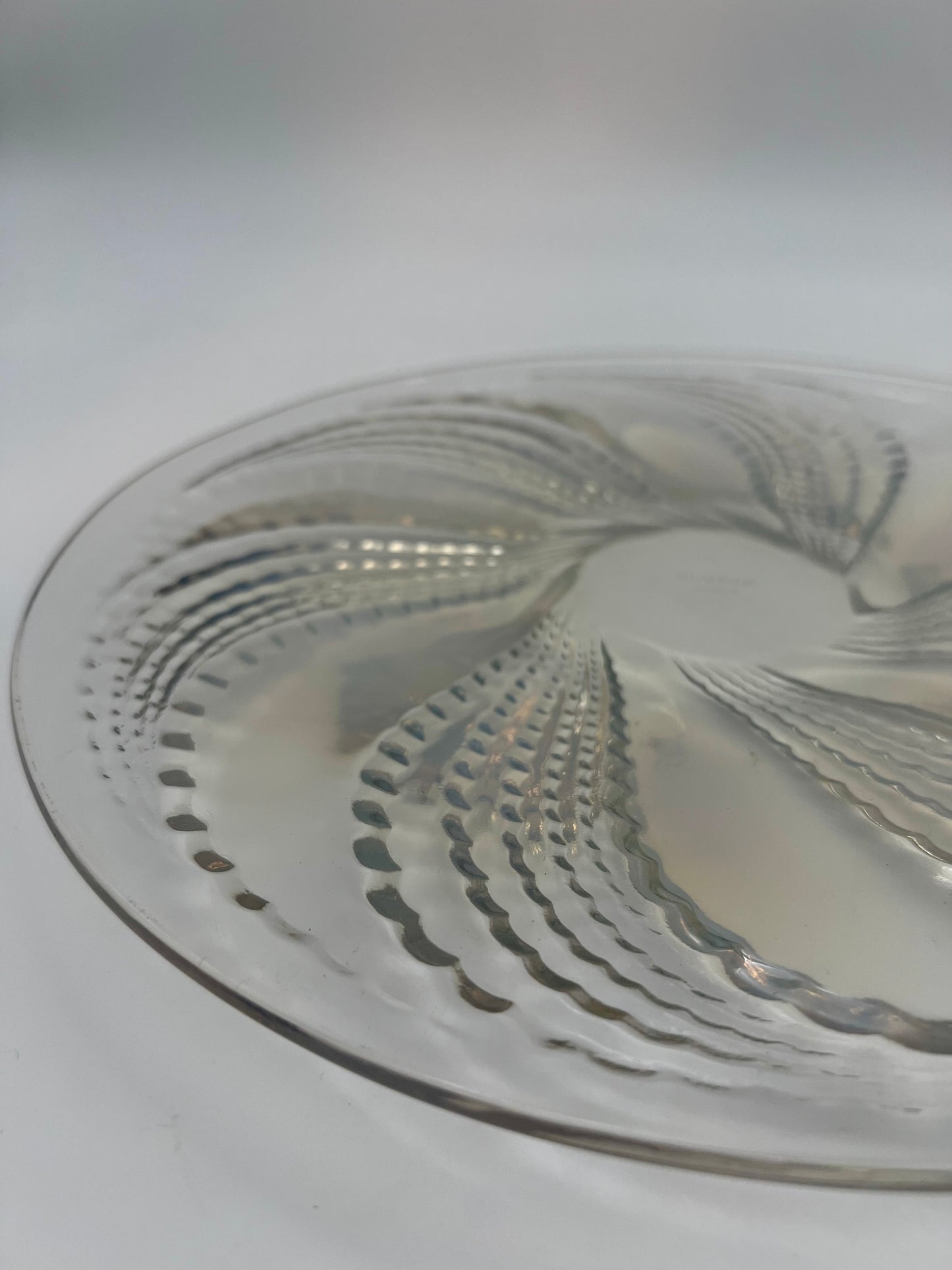 ANTIQUE SIGNED R.LALIQUE "BUBBLES" SERVING PLATE, CIRCA 1935