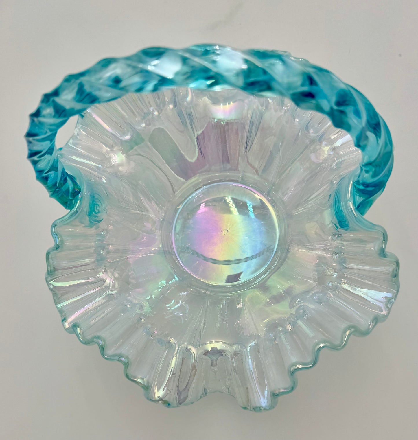 VINTAGE FENTON ART GLASS IRIDESCENT SCALLOPED LIGHT BLUE BASKET