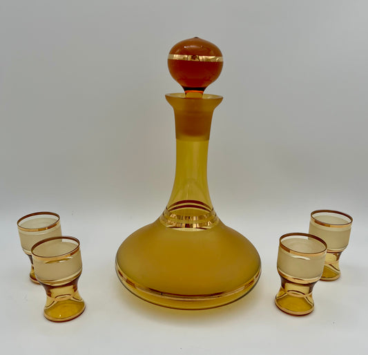 MID CENTURY AMBER AND GOLD CORDIAL LIQUOR DECANTER SET