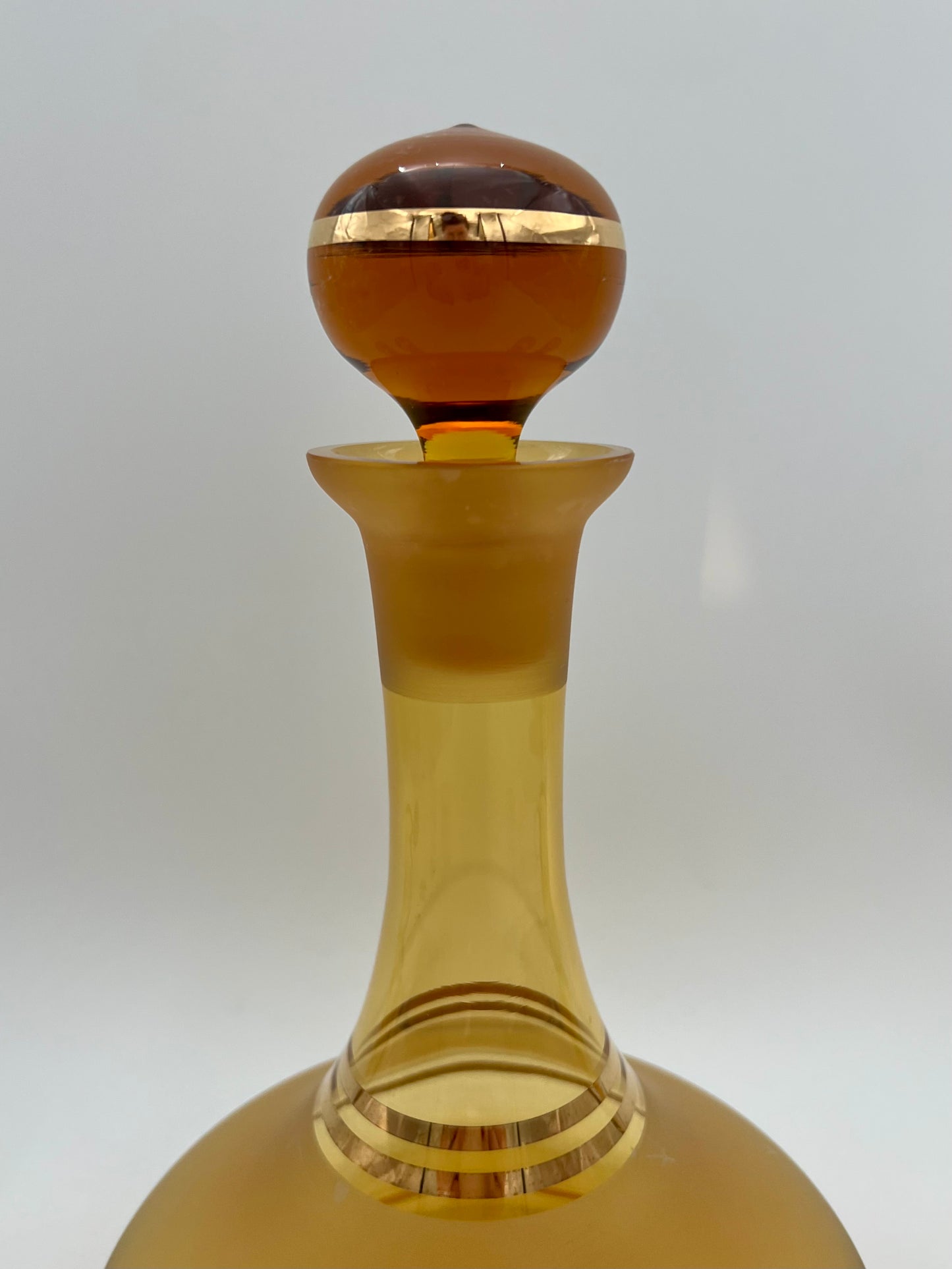 MID CENTURY AMBER AND GOLD CORDIAL LIQUOR DECANTER SET
