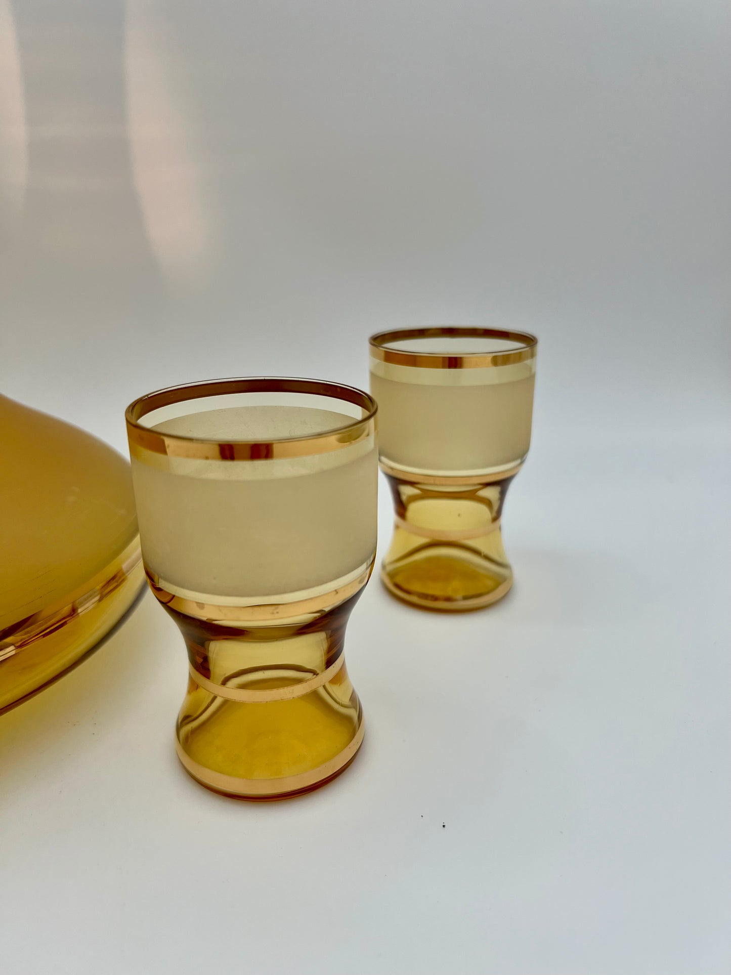 MID CENTURY AMBER AND GOLD CORDIAL LIQUOR DECANTER SET