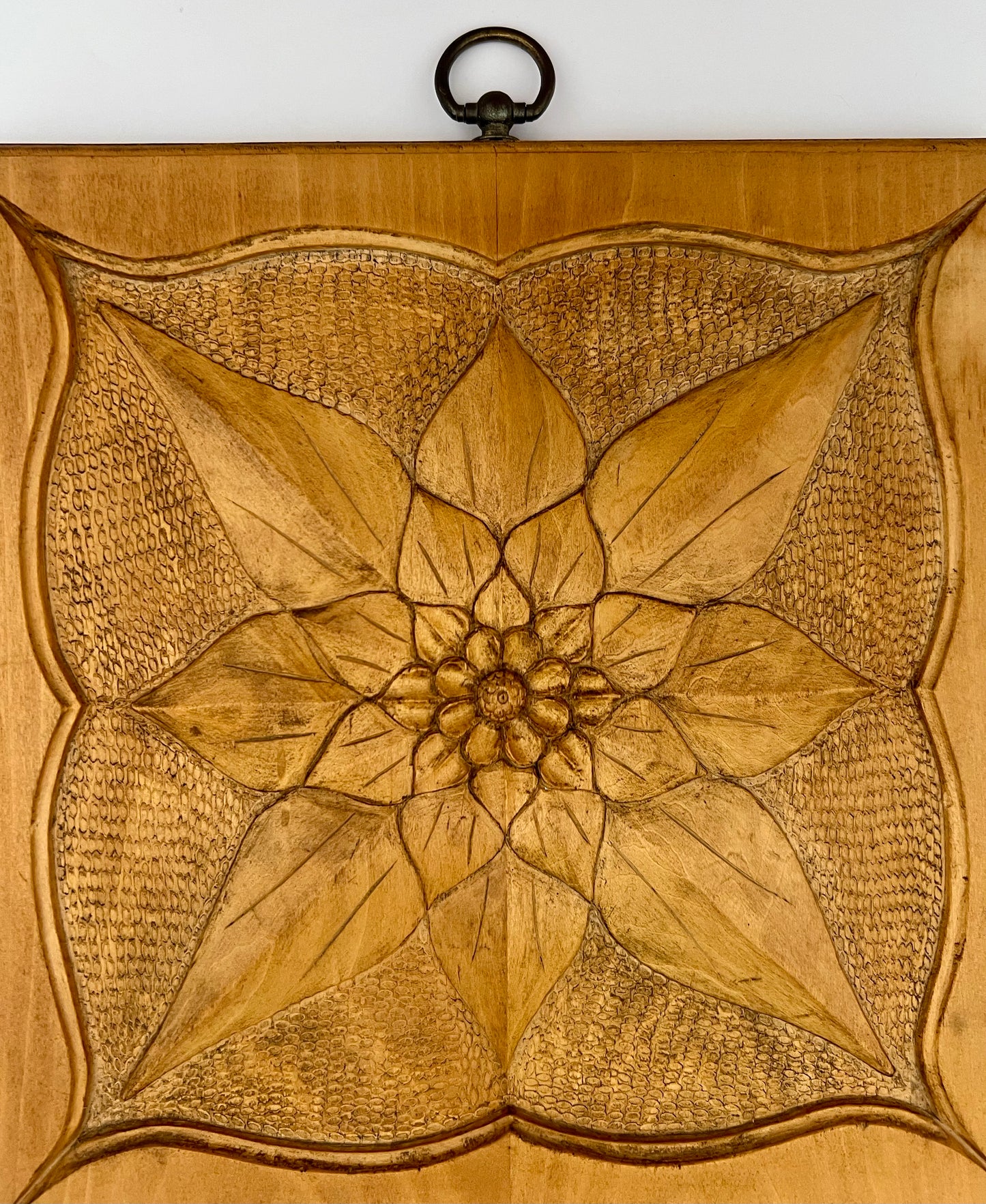 VINTAGE SQUARE WOOD WALL PLAQUE, CIRCA 1972