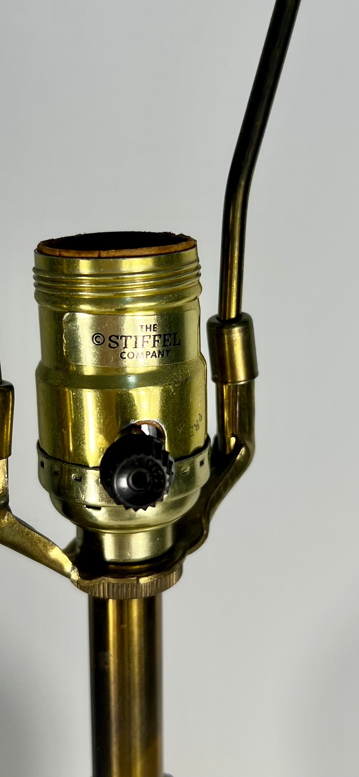 VINTAGE STIFFEL CERAMIC AND BRASS TABLE LAMP