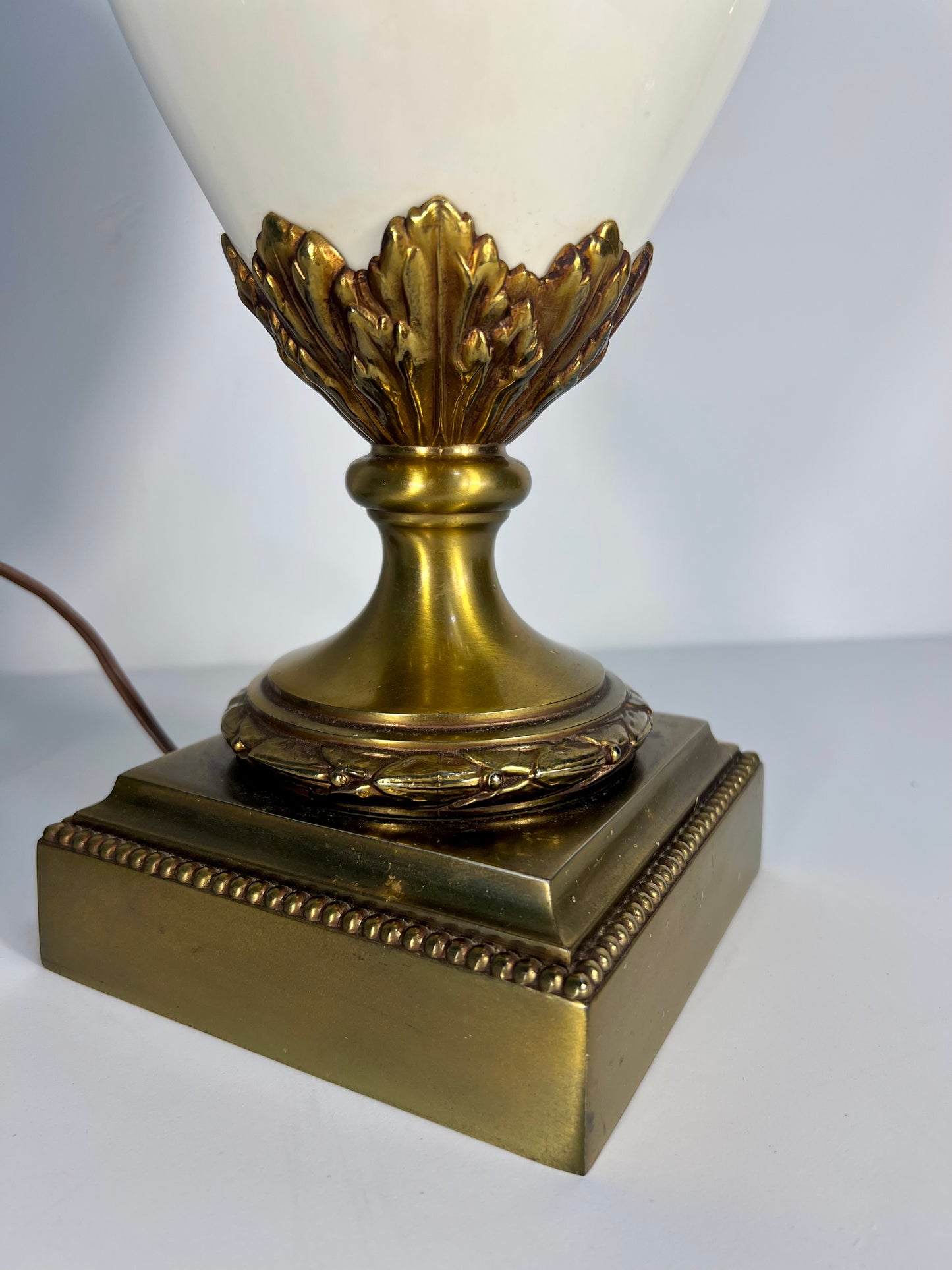 VINTAGE STIFFEL CERAMIC AND BRASS TABLE LAMP
