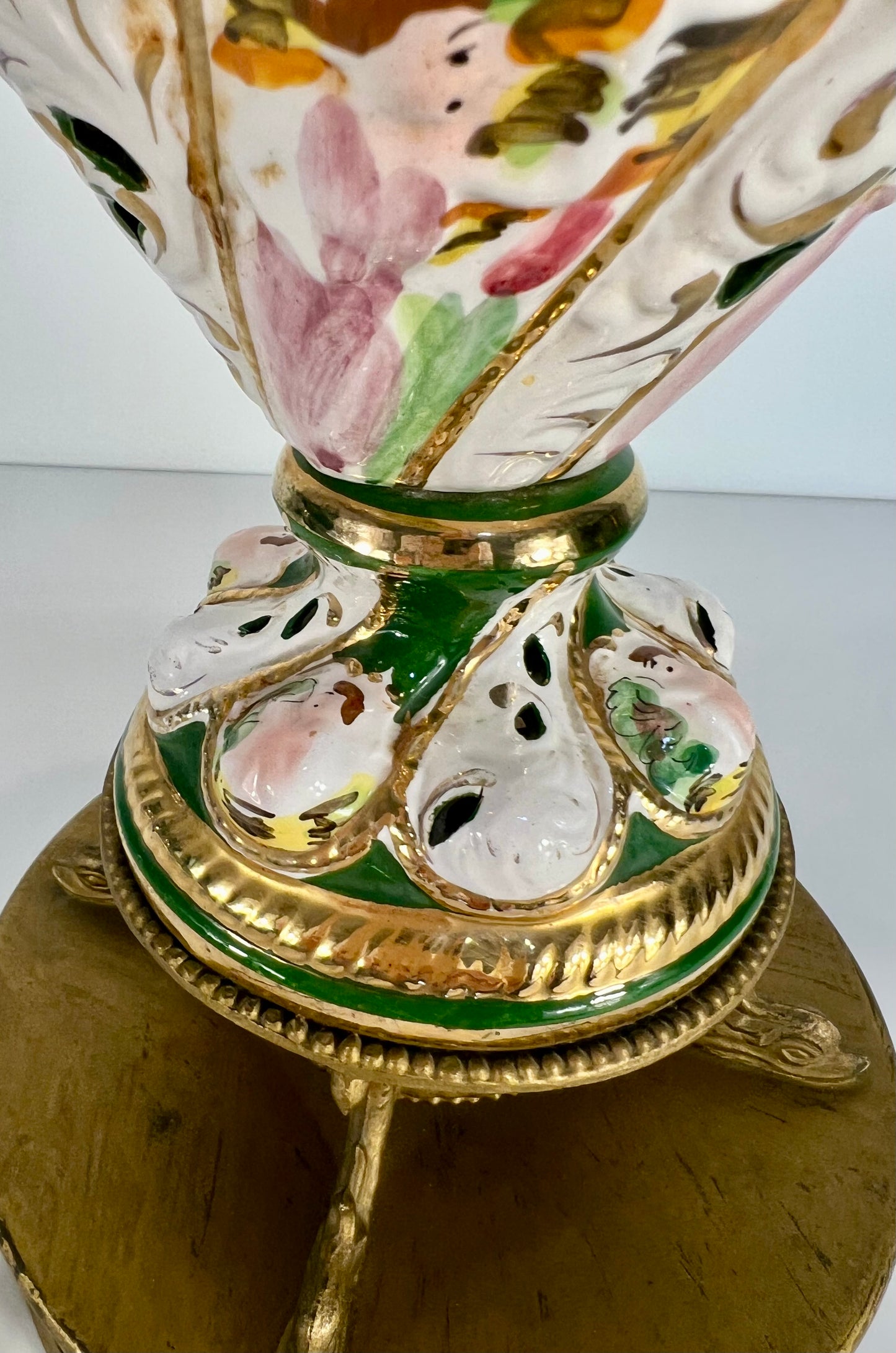 VINTAGE CAPODIMONTE TABLE LAMP