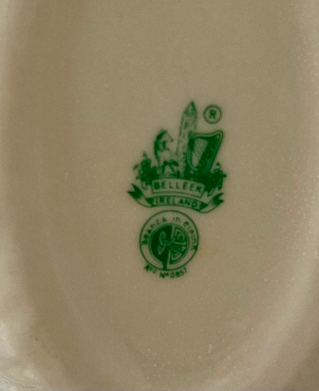 VINTAGE BELLEEK IRELAND SWAN CREAMER/GRAVY BOAT