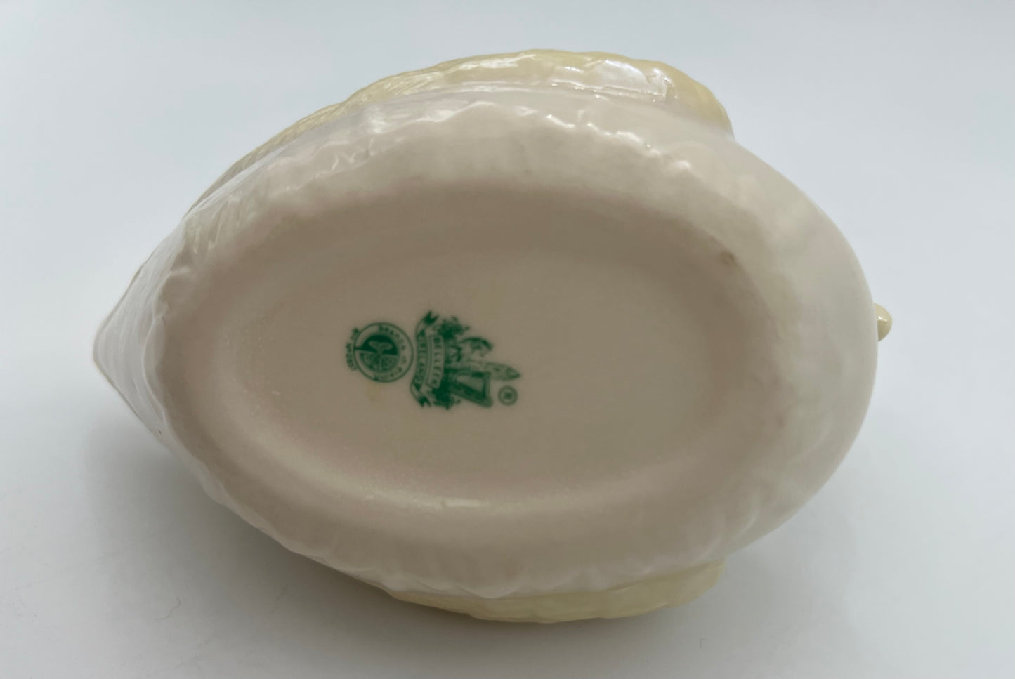 VINTAGE BELLEEK IRELAND SWAN CREAMER/GRAVY BOAT