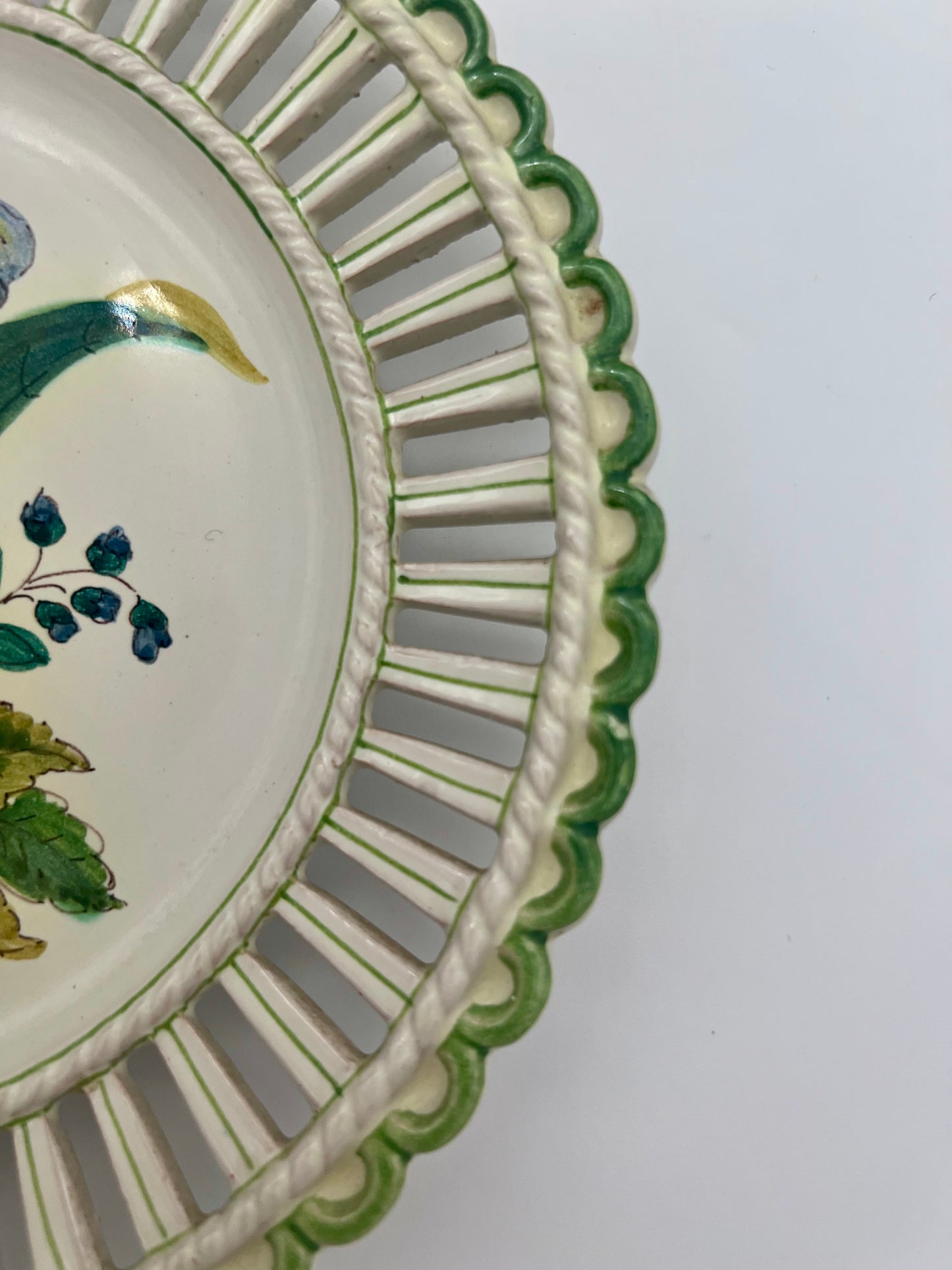 ITALIAN ARTIST ZACCAGNINI NUMBERED AND SIGNED HAND PAINTED PLATE