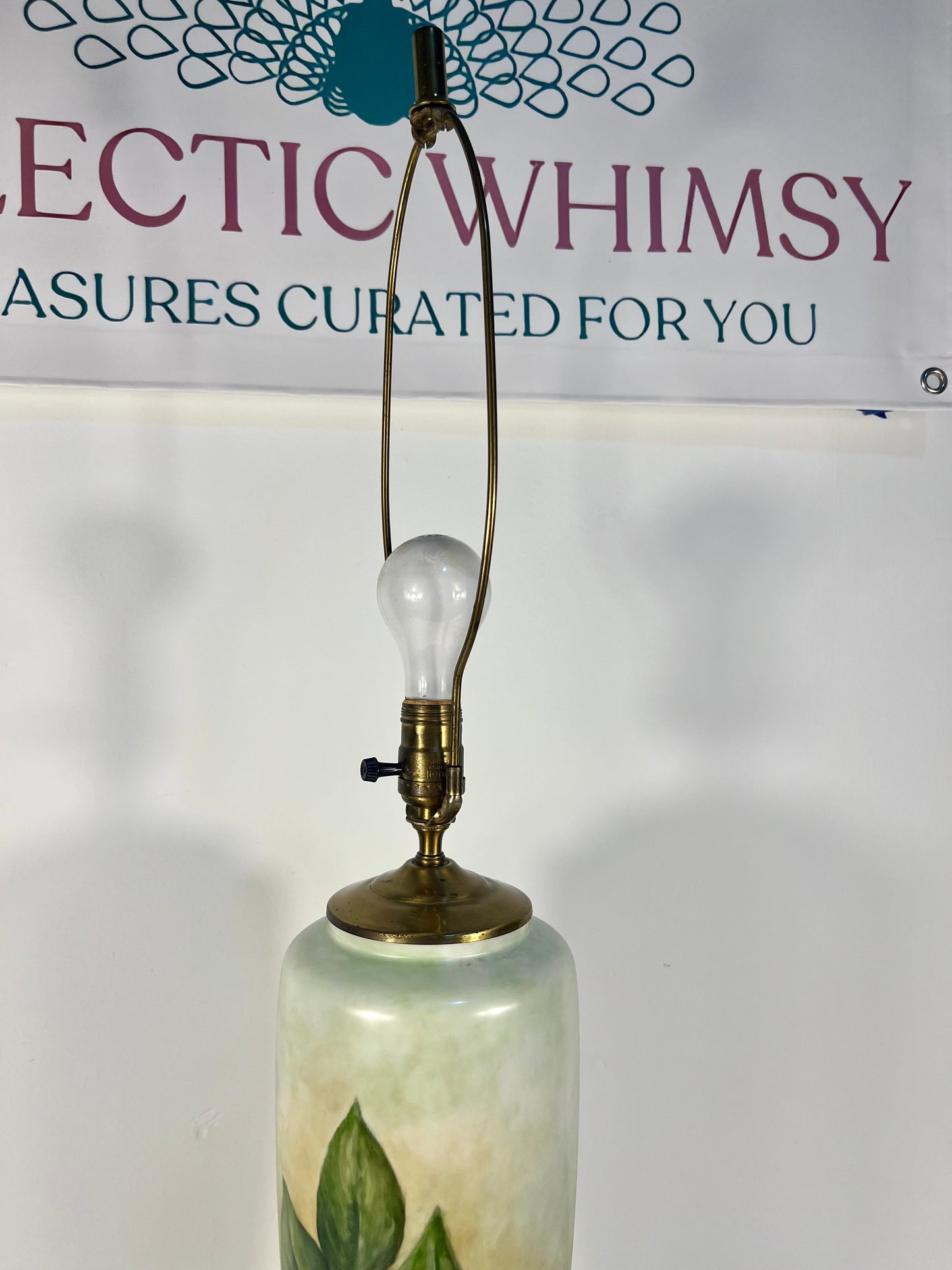 MID CENTURY MAGNOLIA PORCELAIN LARGE TABLE LAMP