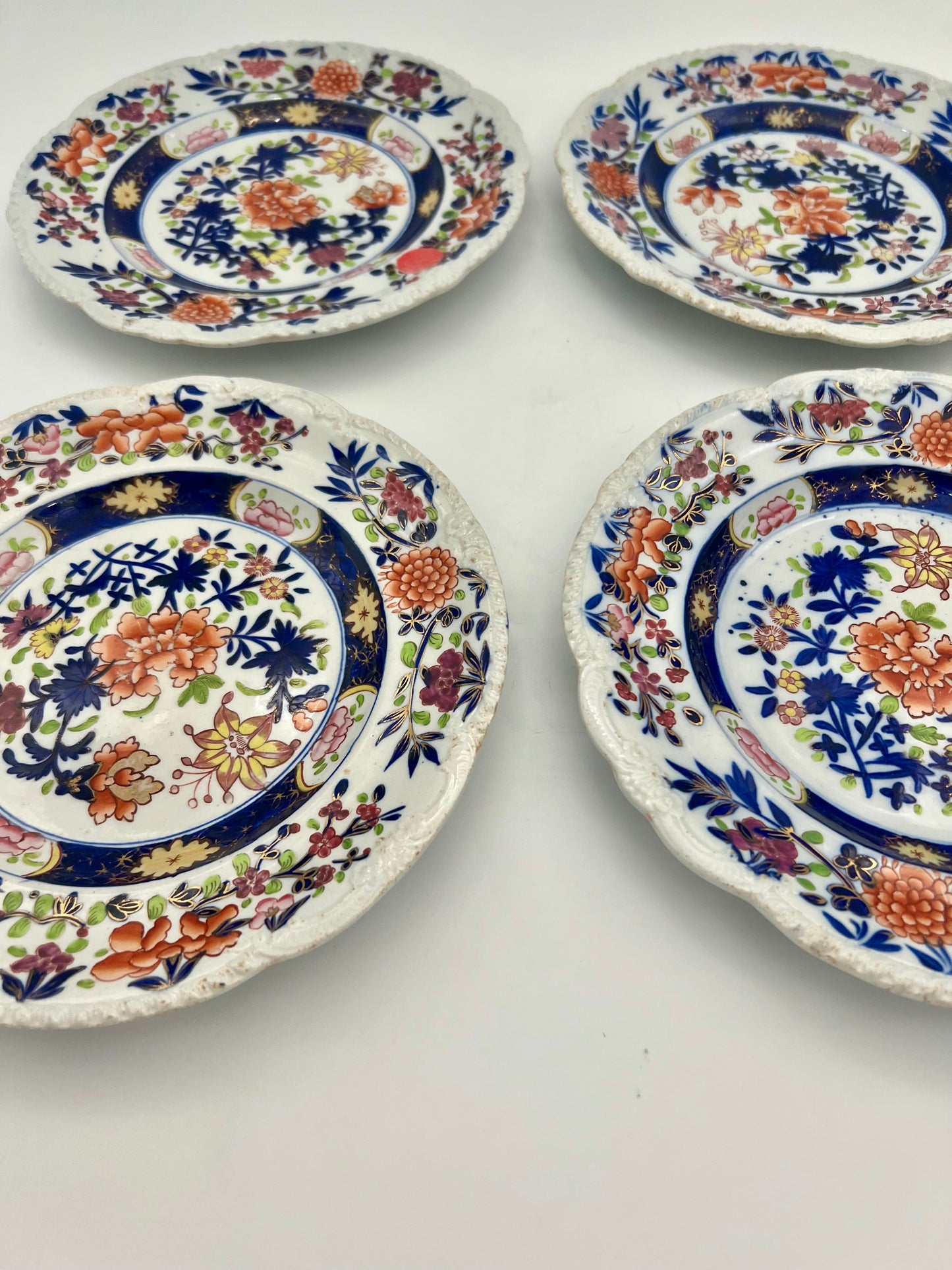 MASON'S IRONSTONE BLUE FLORAL SALAD/DESSERT PLATES, SET OF 4, CIRCA 1815-1830