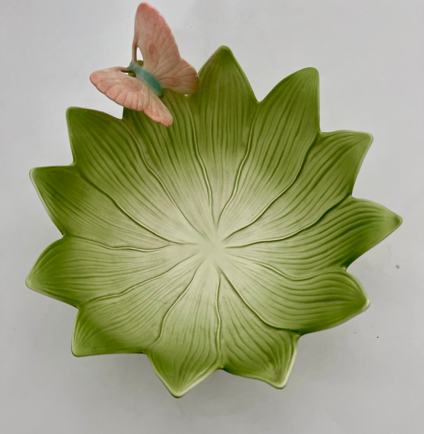 VINTAGE FITZ AND FLOYD SERVING BOWL WITH BUTTERFLY